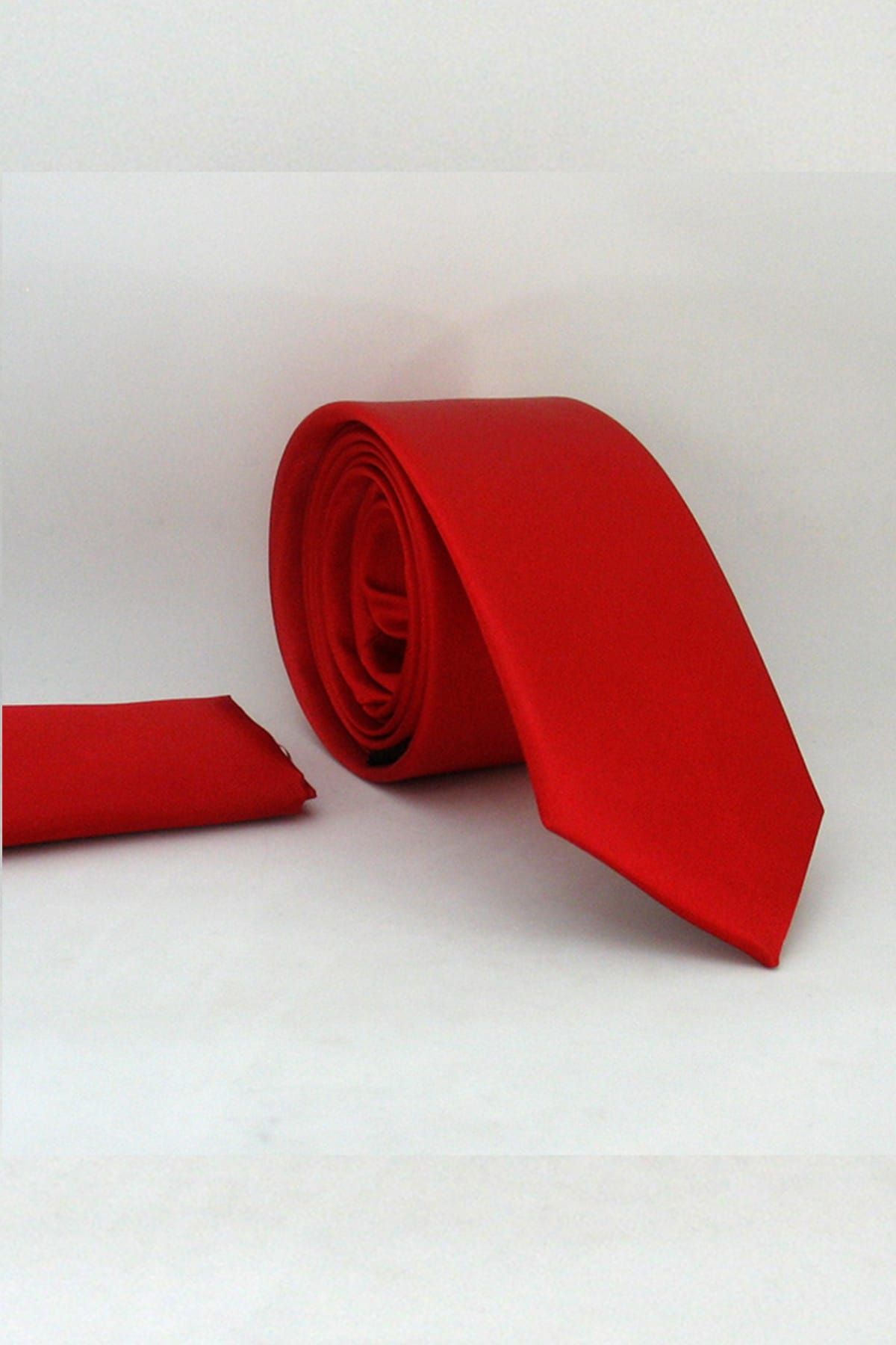 Gaffy Cravatte Kırmızı Slim Fit (İNCE) Düz Renk Parlak Saten Kumaş Mendilli Kravat - Ss-02