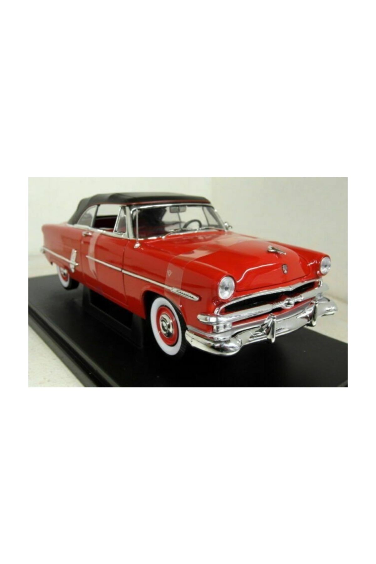 KARSAN Welly 1953 Ford Crestline Sunliner Kırmızı 1 18