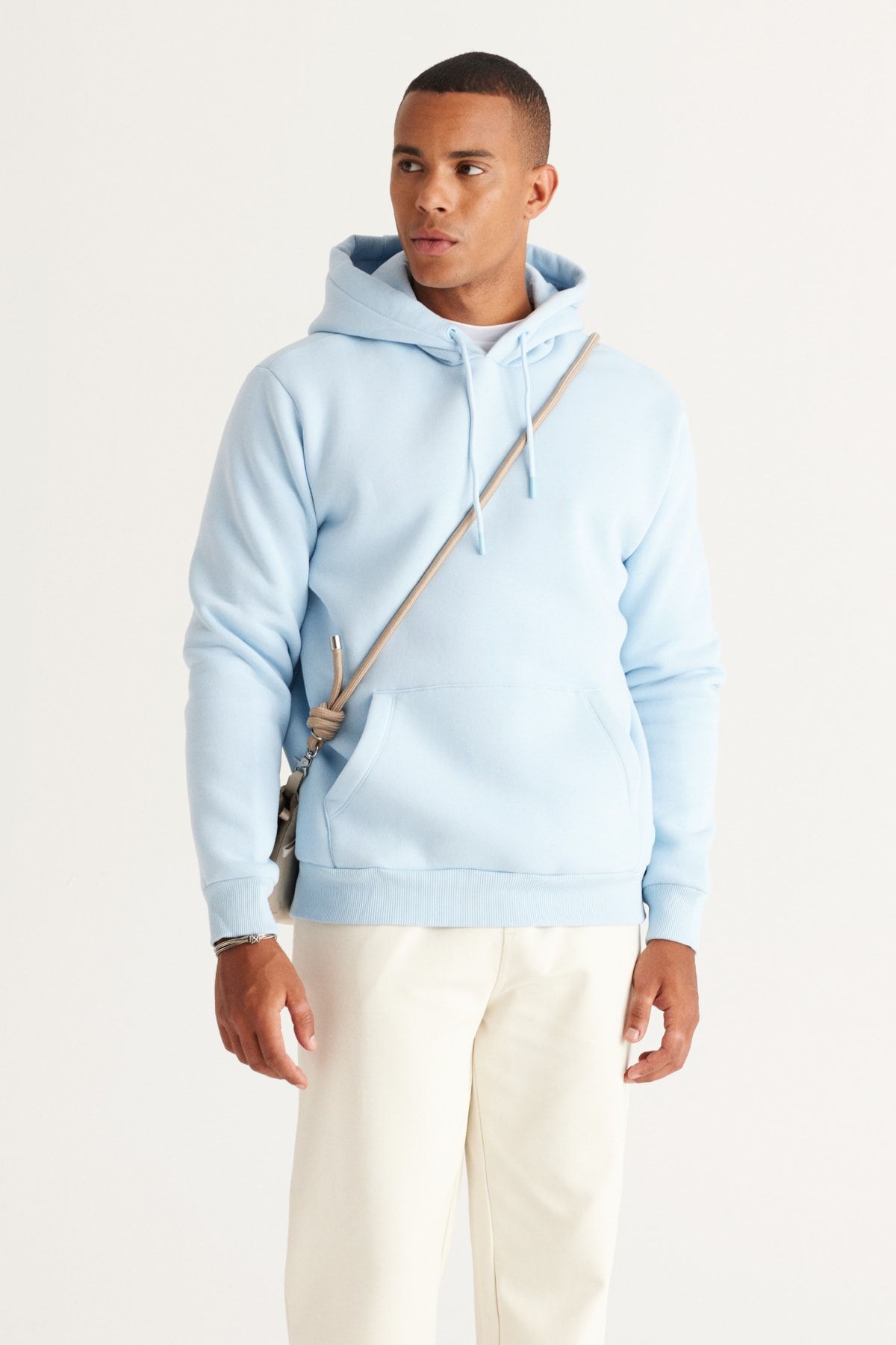 AC&Co / Altınyıldız Classics Erkek Açık Mavi Standart Fit Normal Kesim Içi Polarlı 3 Iplik Kapüşonlu Pamuklu Sweatshirt