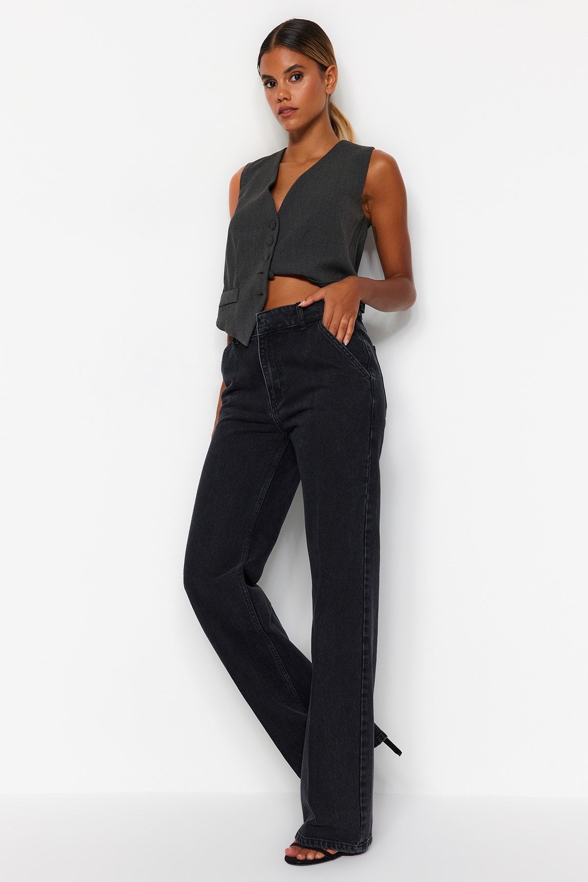 Trendyolmilla Siyah Cep Detaylı Yüksek Bel Wide Leg Jeans TWOAW24JE00006