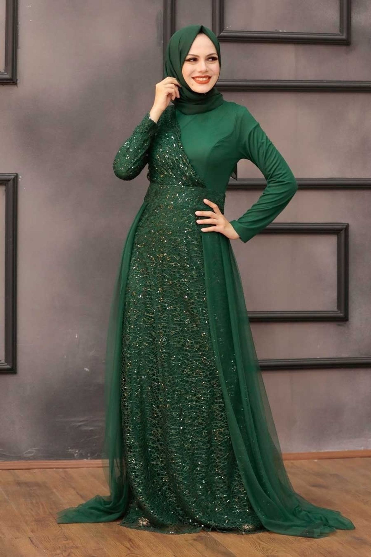 Neva Style Tesettürlü Abiye Elbise - Pul Payetli Yeşil Tesettür Abiye Elbise 5345y