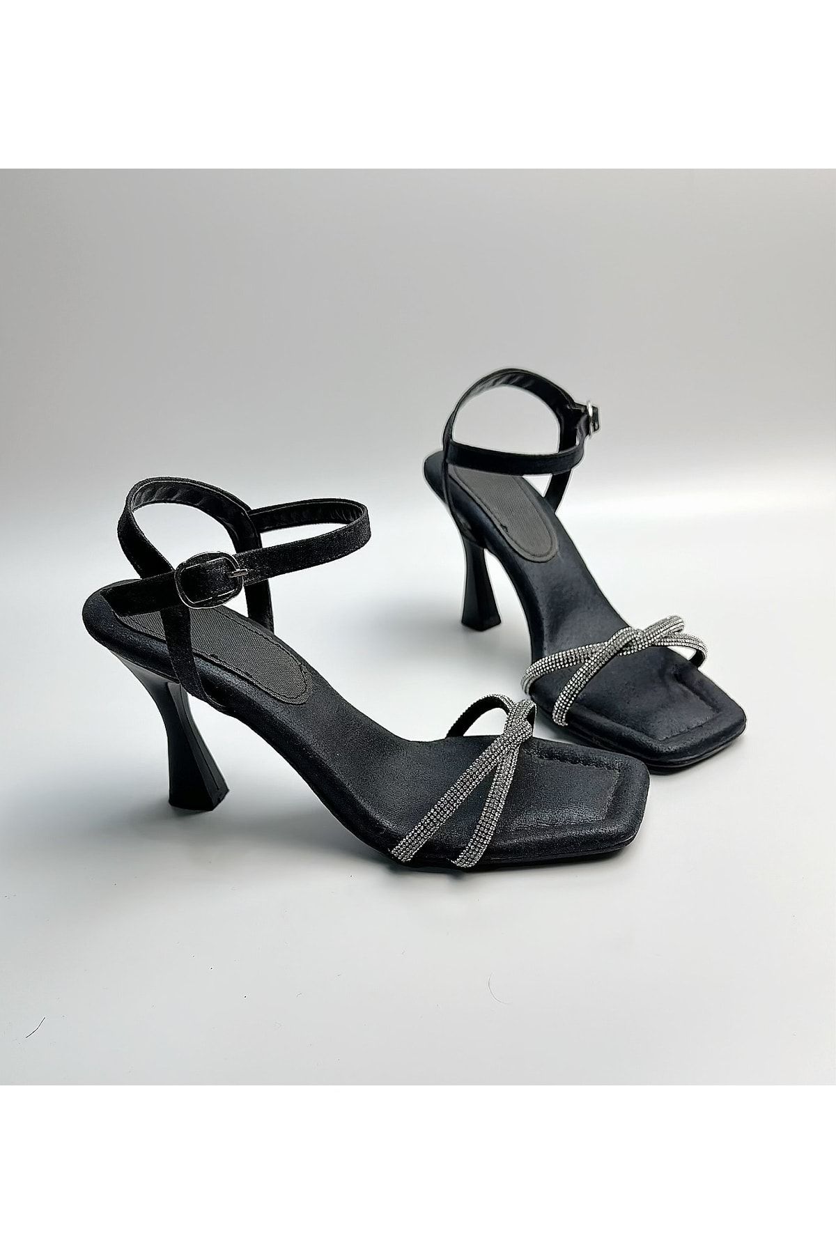 Gloriys Ayakkabı & Çanta Siyah Taşlı 9 Cm Topuklu Ayakkabı Ortopedik Süngerli Taban