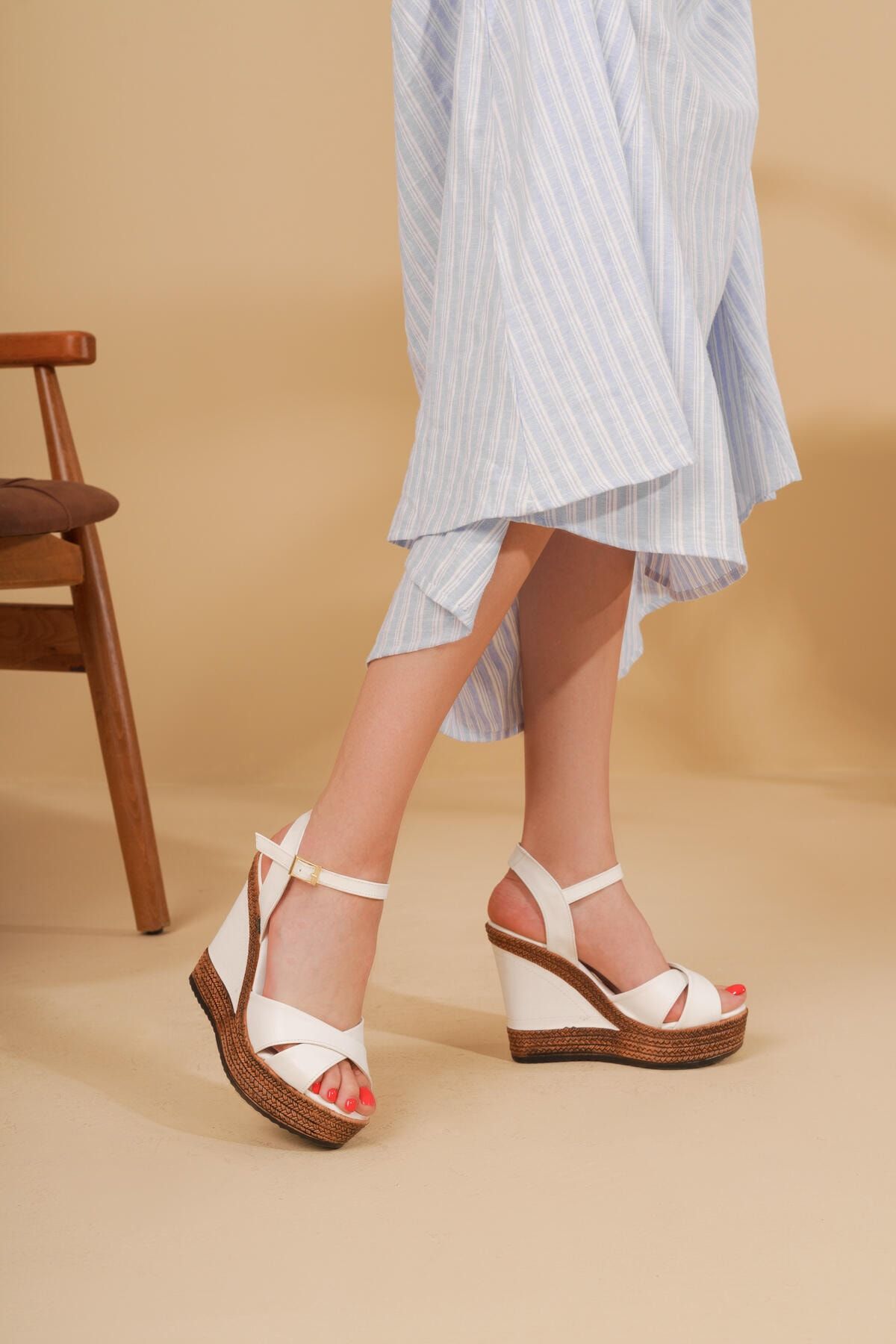 Awon ayakkabı Hilda Beyaz Dolgu Topuklu Sandalet