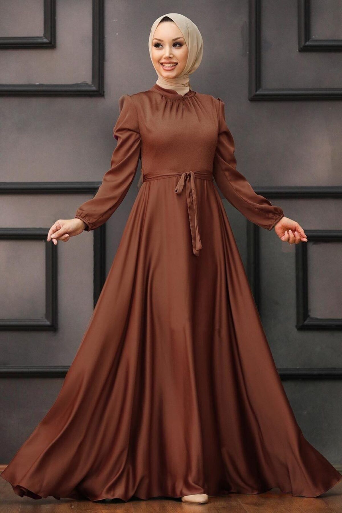 Neva Style Tesettürlü Abiye Elbise - Balon Kol Kahverengi Tesettür Saten Abiye Elbise 25131kh