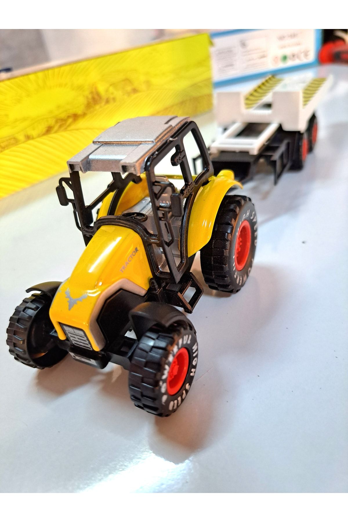 ALYTOYS Erkek Çocuk Oyuncak Traktör Çekici Seti Metal Gövde Çek Bırak Özellikli Çiftçilik Seti 28X8 CM
