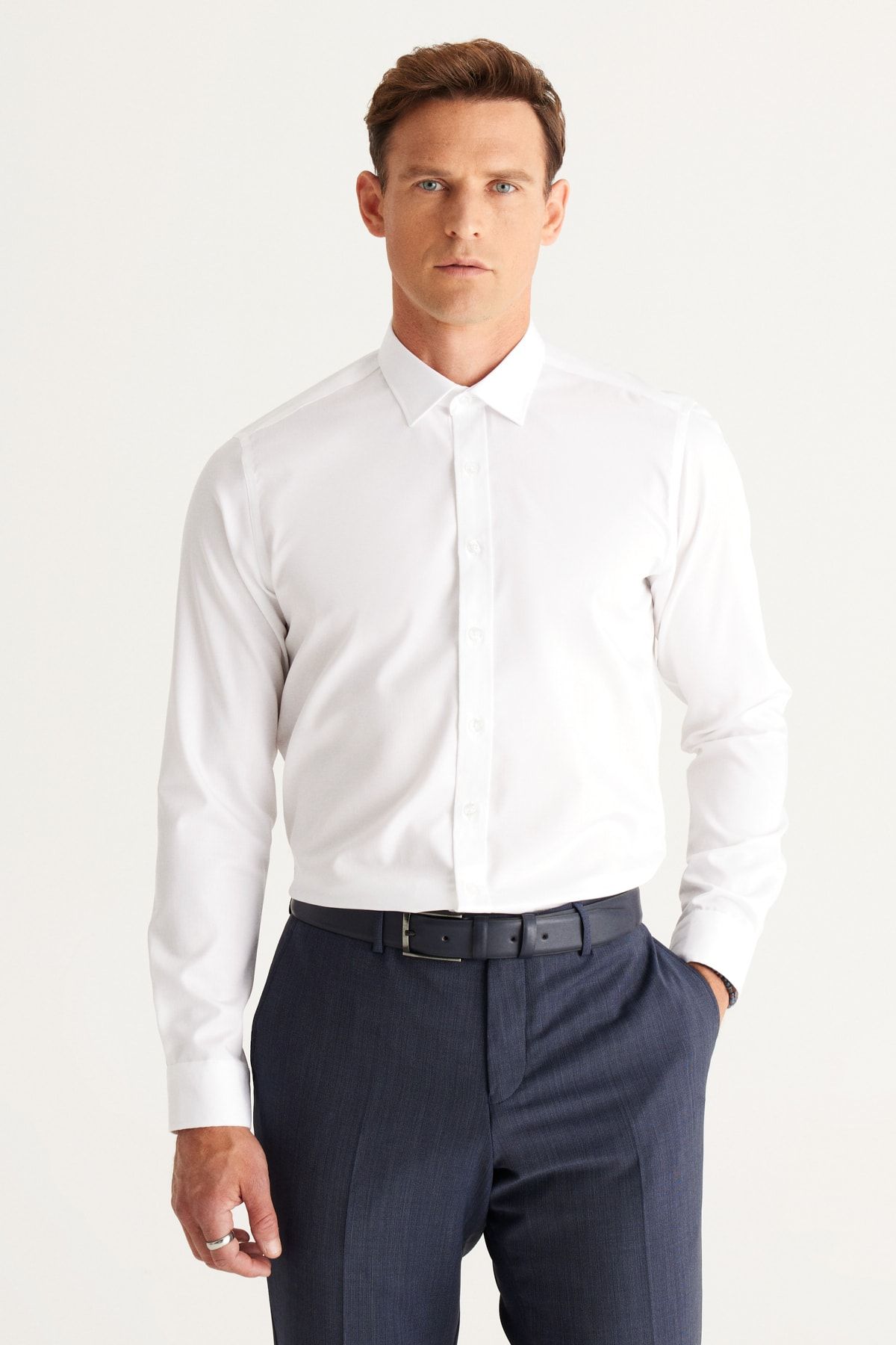 Altınyıldız Classics Erkek Beyaz Ütü Gerektirmeyen Non-iron Slim Fit Dar Kesim %100 Pamuk Gömlek