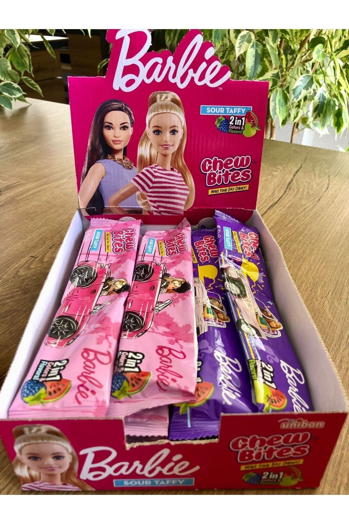Unibon Barbie 2 Farklı Renk ve Tat Çiğnenebilir Şekerleme 2 Adet