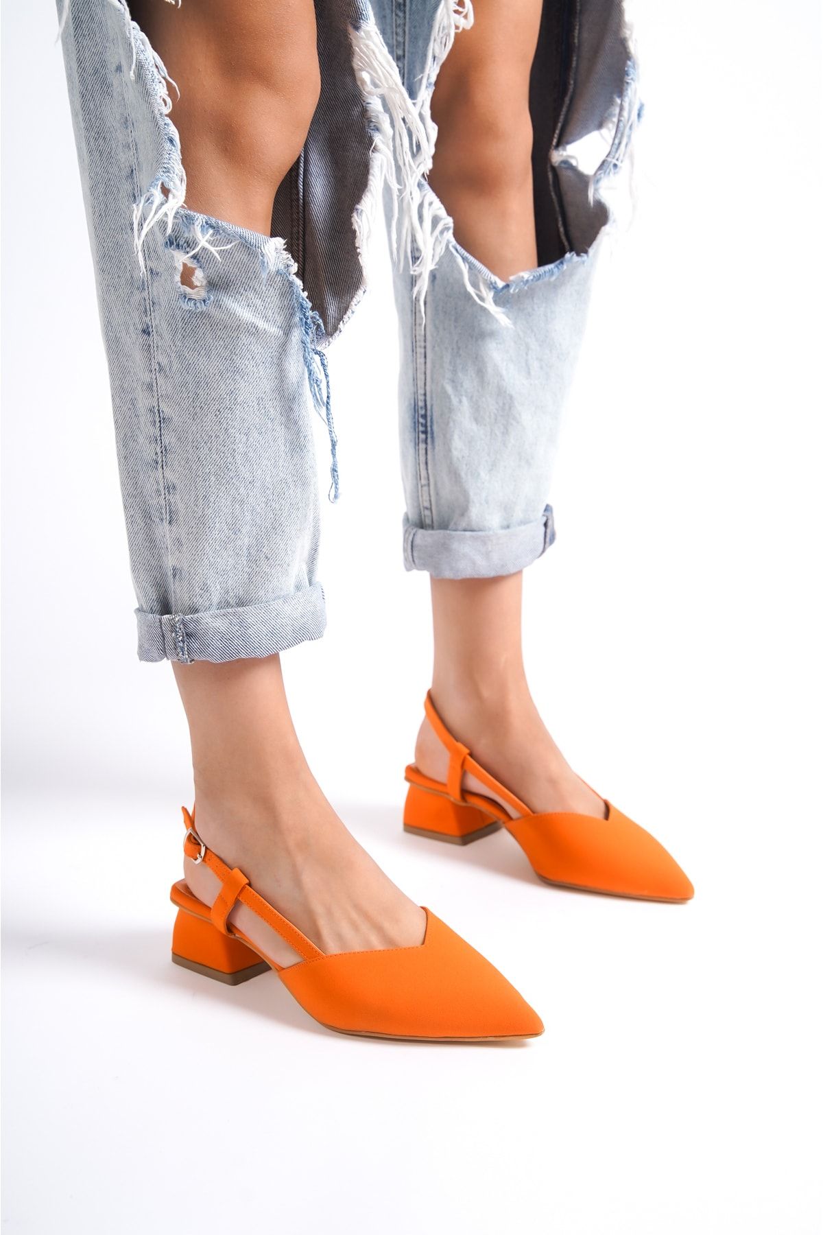 Limeo Turuncu Alçak Kalın Topuklu Yandan Tokalı Kadın Abiye Klasik Topuklu Ayakkabı