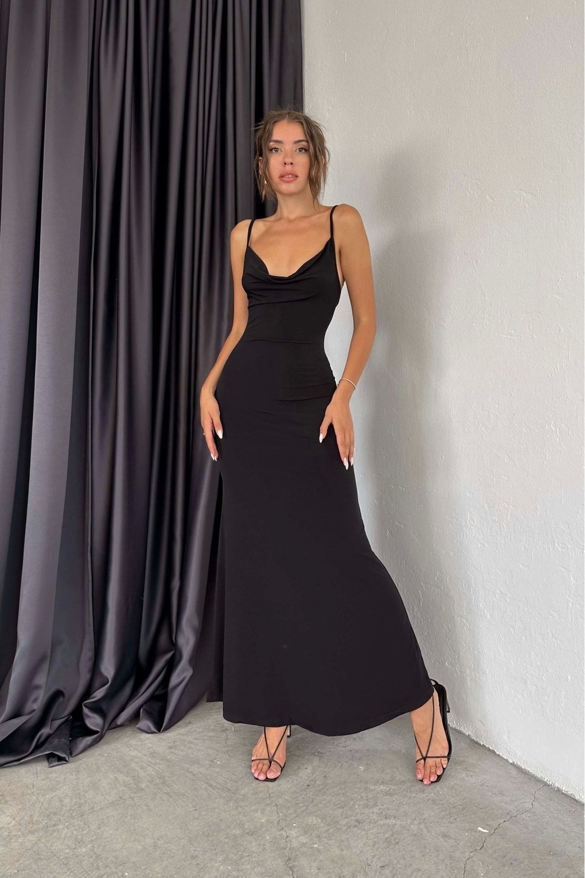 Eka Kadın Siyah Askılı Uzun Elbise 1009-0614
