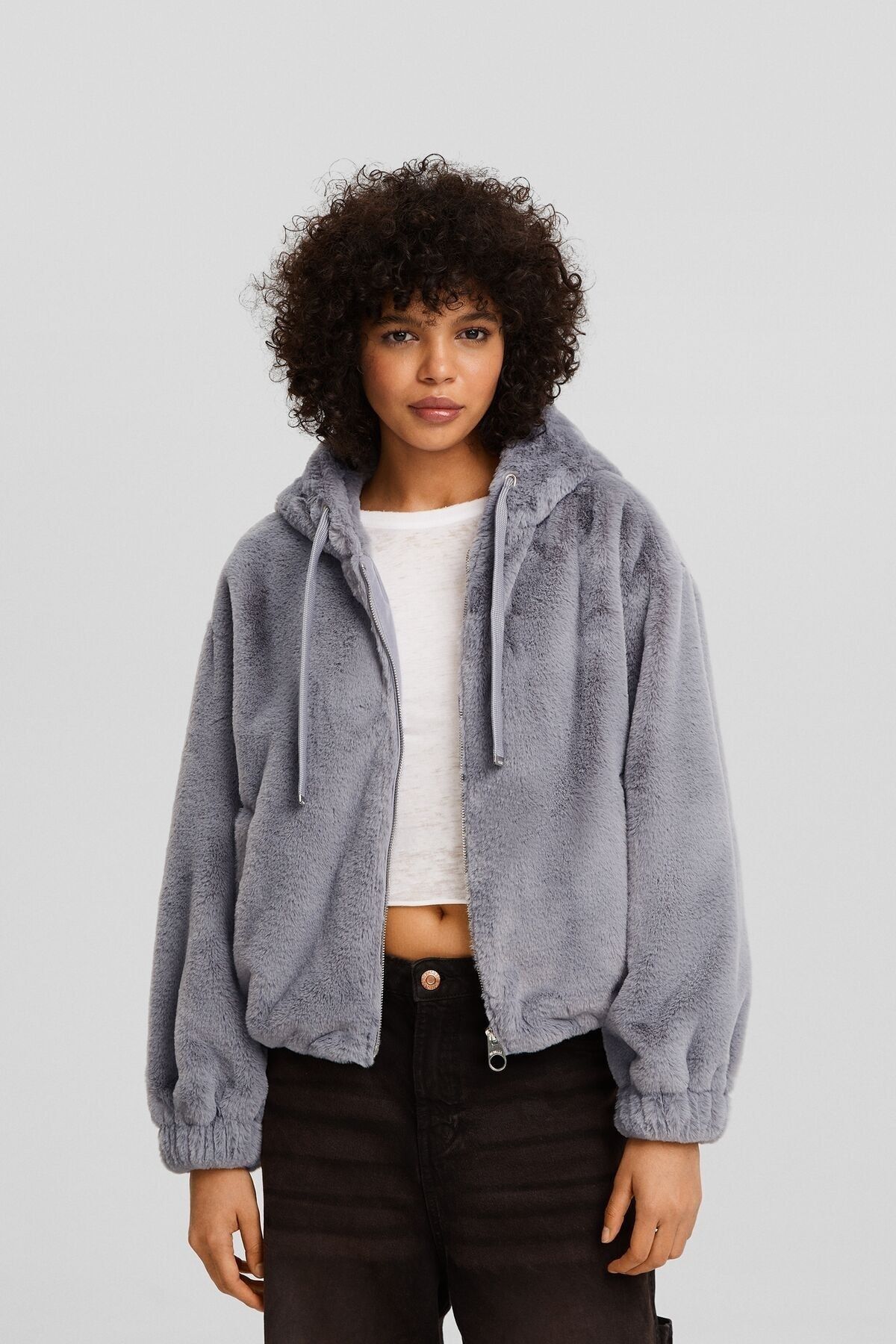 Bershka Kapüşonlu peluş ceket