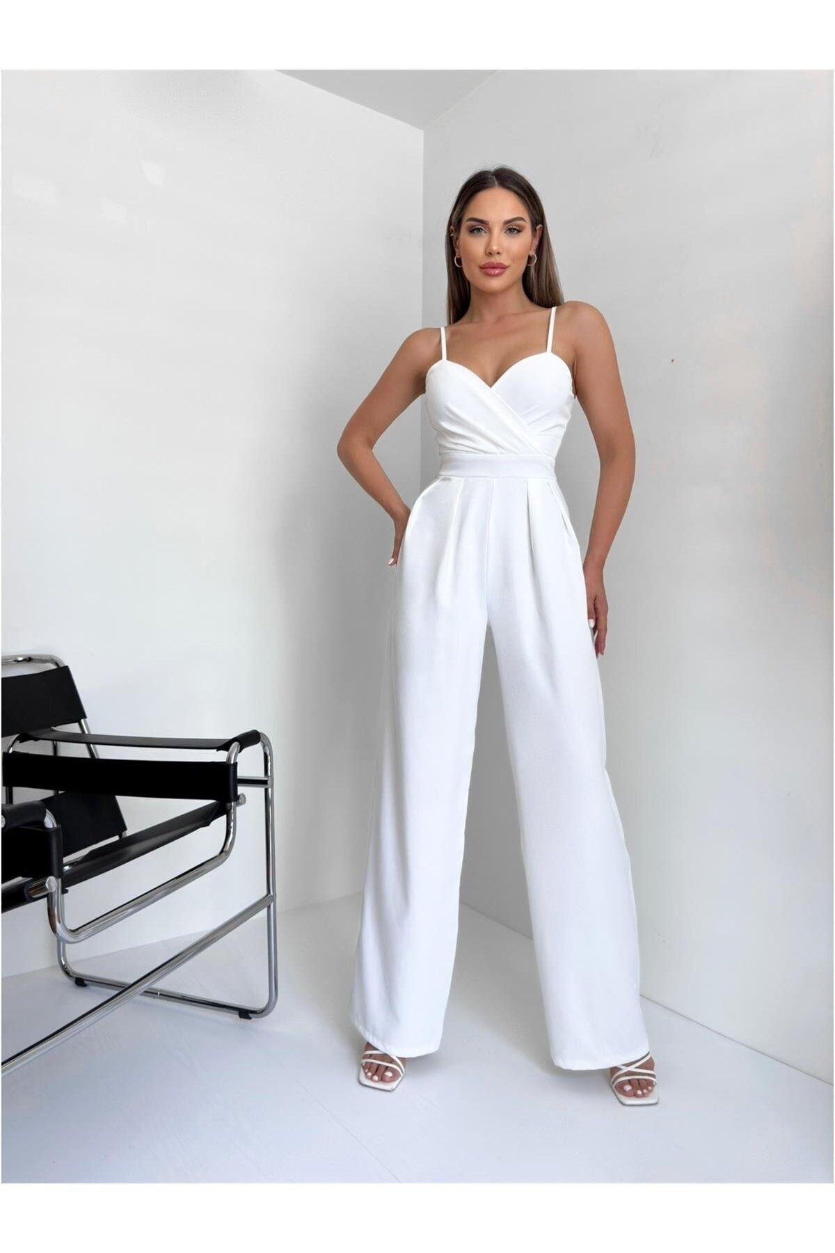 MİSSCİXFASHİON Kadın Tulum Elbise Krep Saten Kumaş Askılı Kruvaze Yaka Geniş Paça Beyaz Misscix