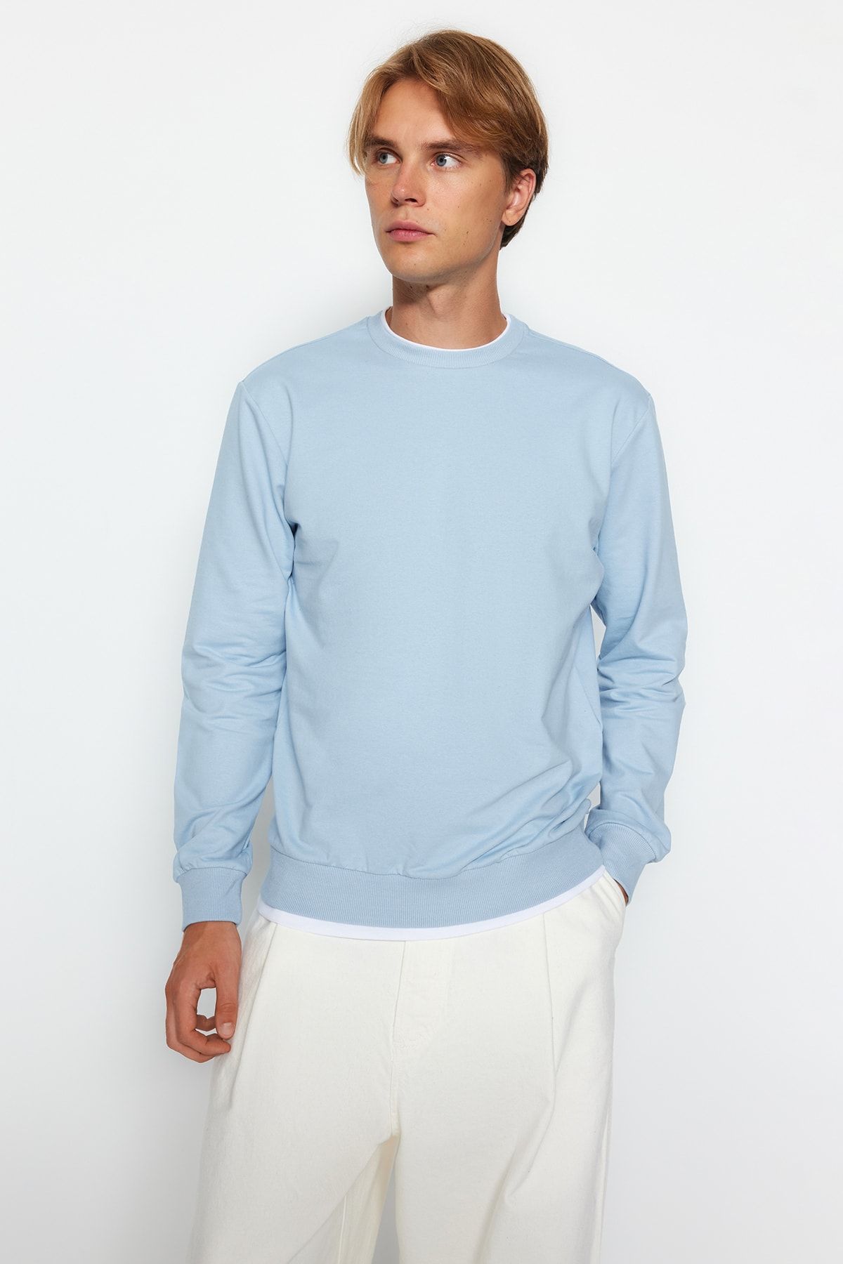 TRENDYOL MAN Mavi  Basic Regular/Normal Kesim Sweatshirt TMNAW22SW0658