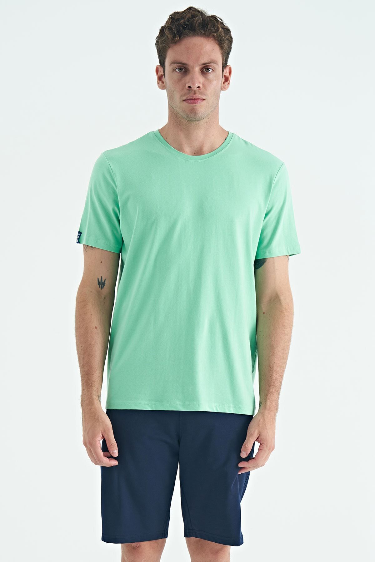 TOMMY LIFE Su Yeşili Basic Kısa Kol Standart Kalıp O Yaka Erkek T-shirt - 87911