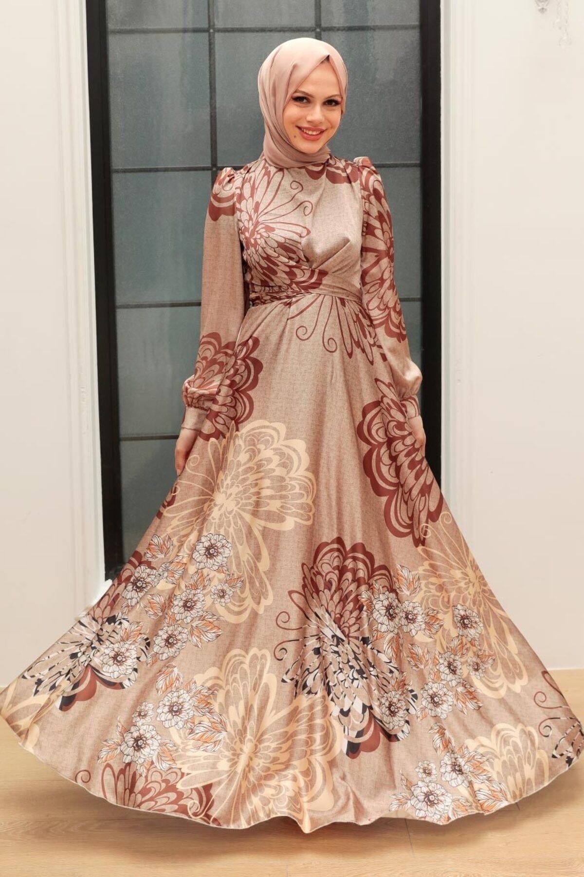 Neva Style Tesettürlü Abiye Elbise - Desenli Saten Vizon Tesettür Abiye Elbise 3432v