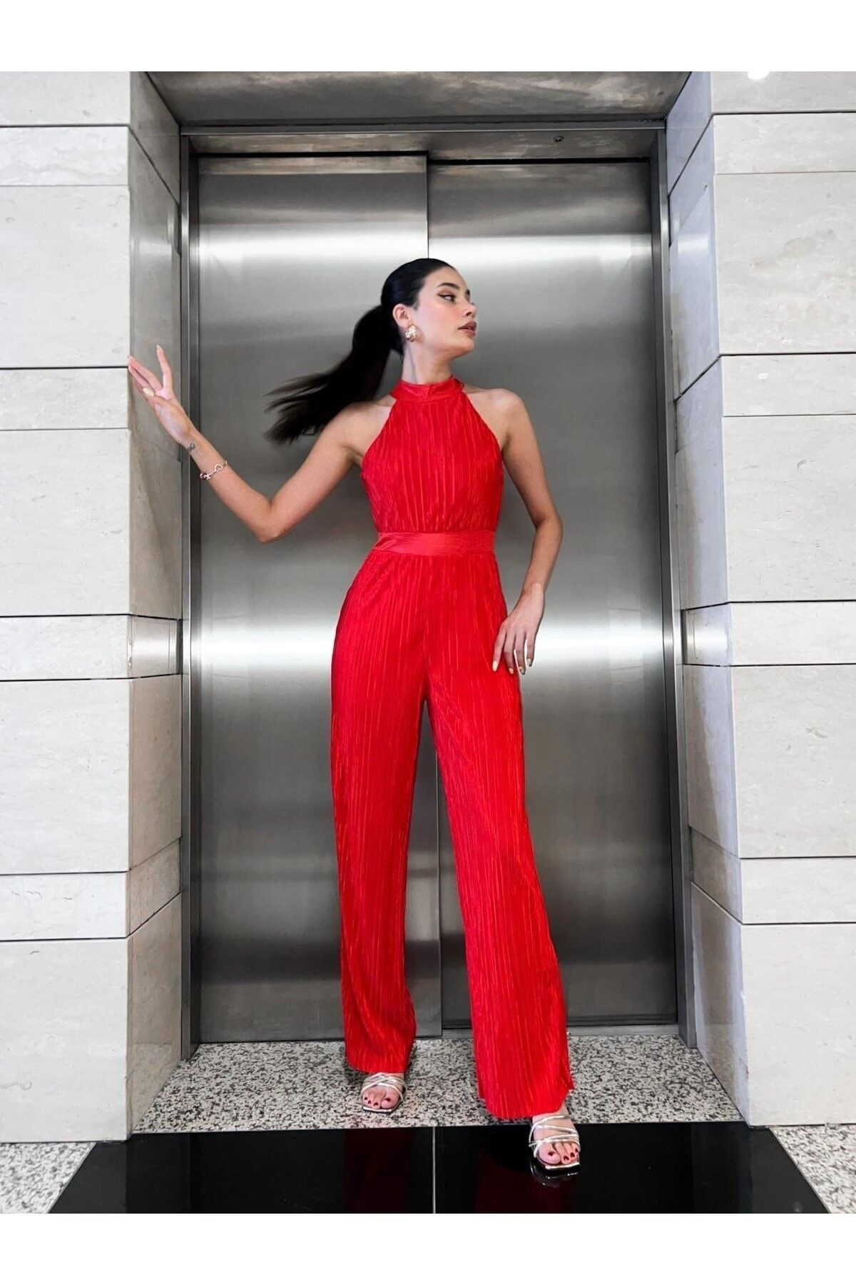 Mooi Butik Misscix Fitilli Kolsuz Halter Yaka Kadın Kırmızı Tulum - Abiye & Mezuniyet Tulum Elbise