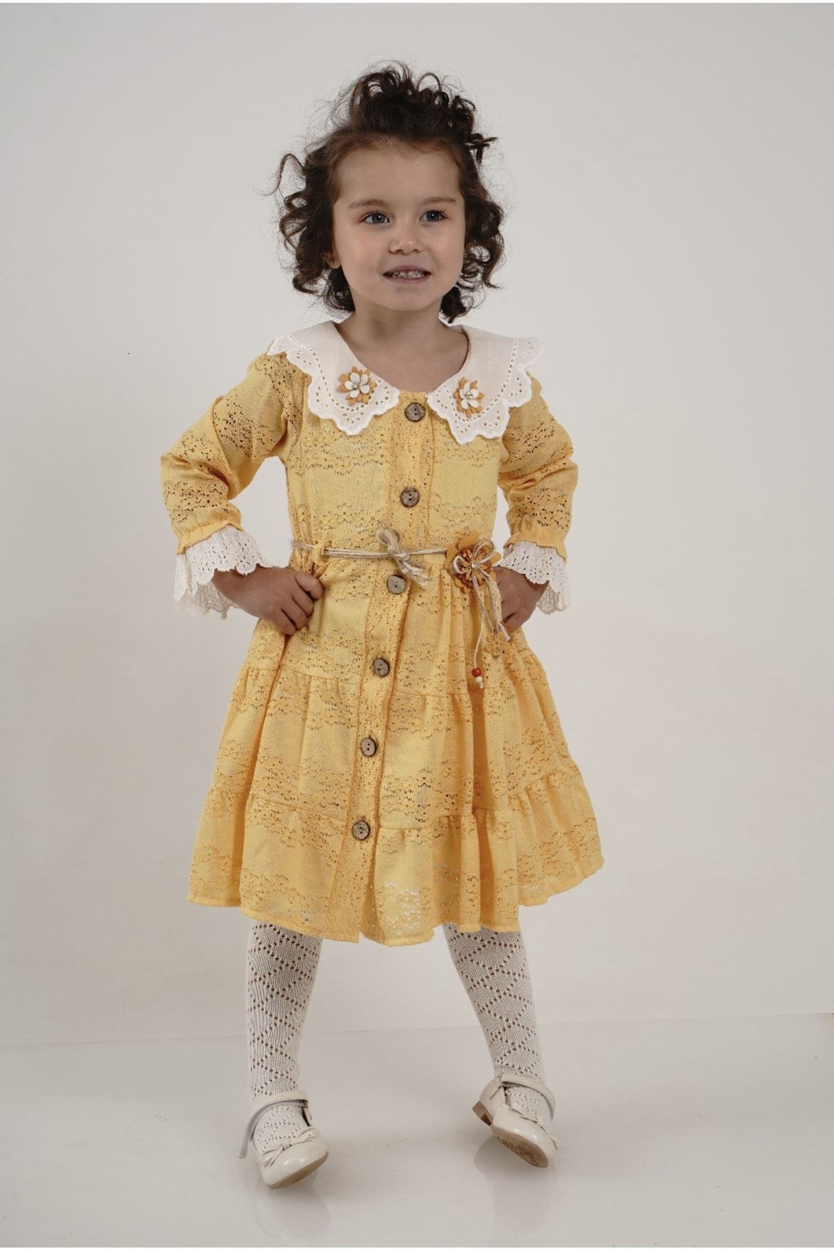 podyumgiyim Vintage Sarı Bebe Yaka Kemerli Uzunkol Dantel Elbise