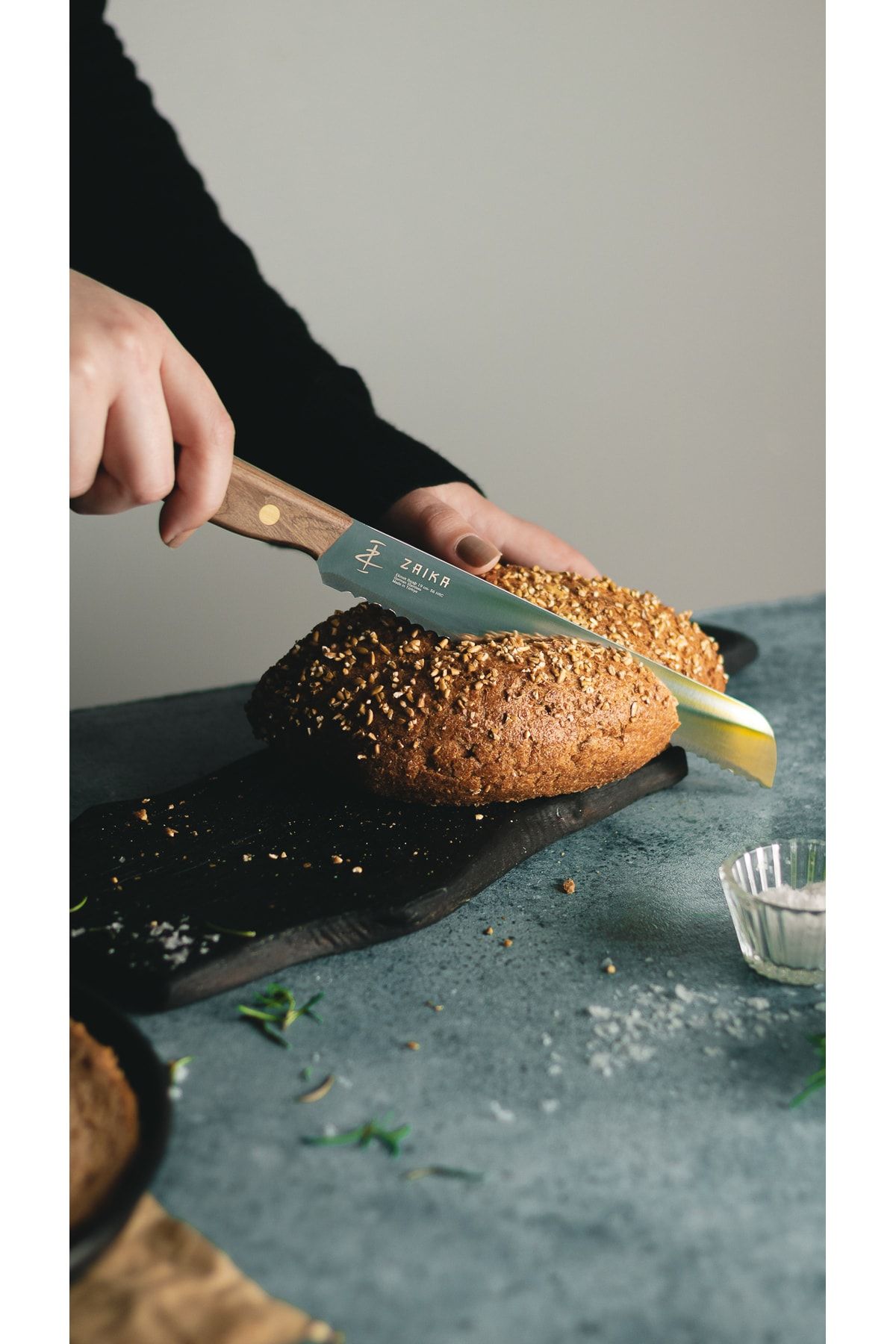 Zaika 19 cm Ekmek Bıçağı | Doğal Ceviz Ahşap Saplı