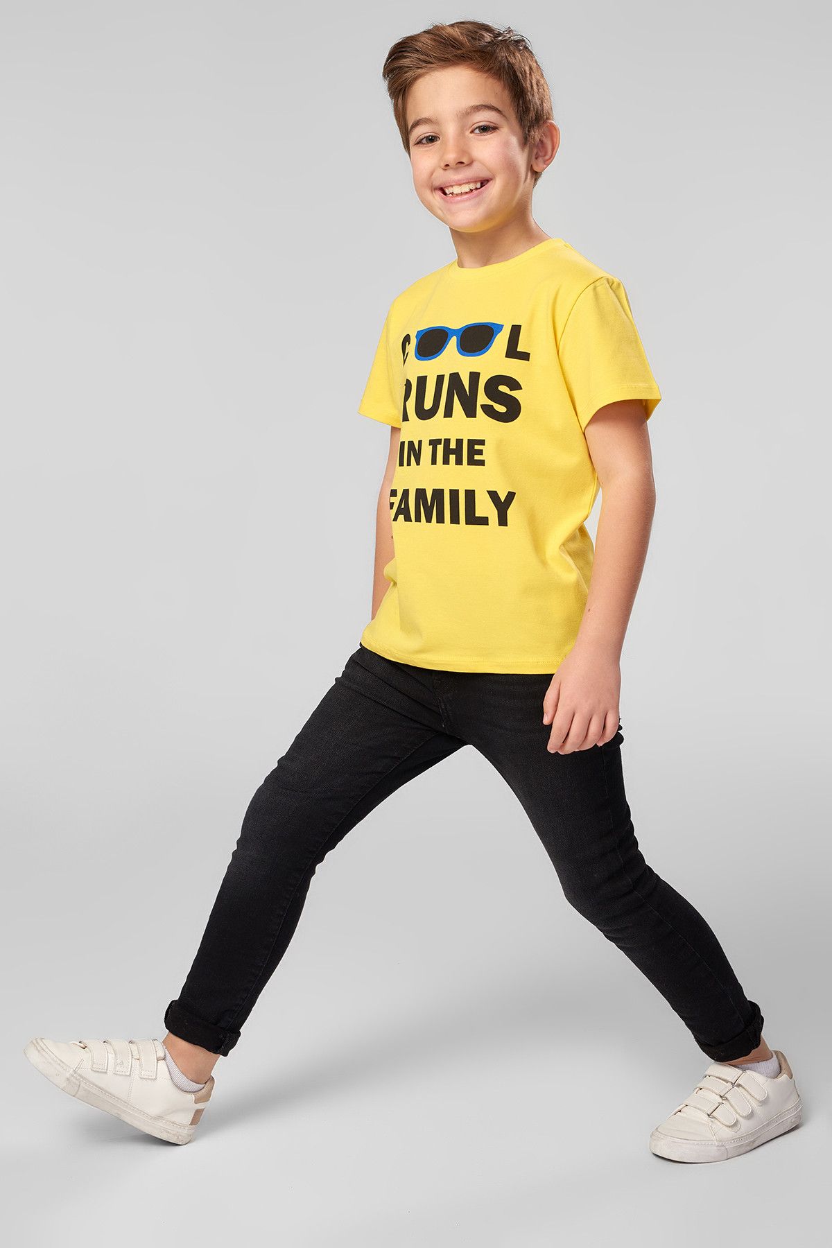 TRENDYOLKIDS Sarı Baskılı Erkek Çocuk  T-shirt TKDSS18TC0080
