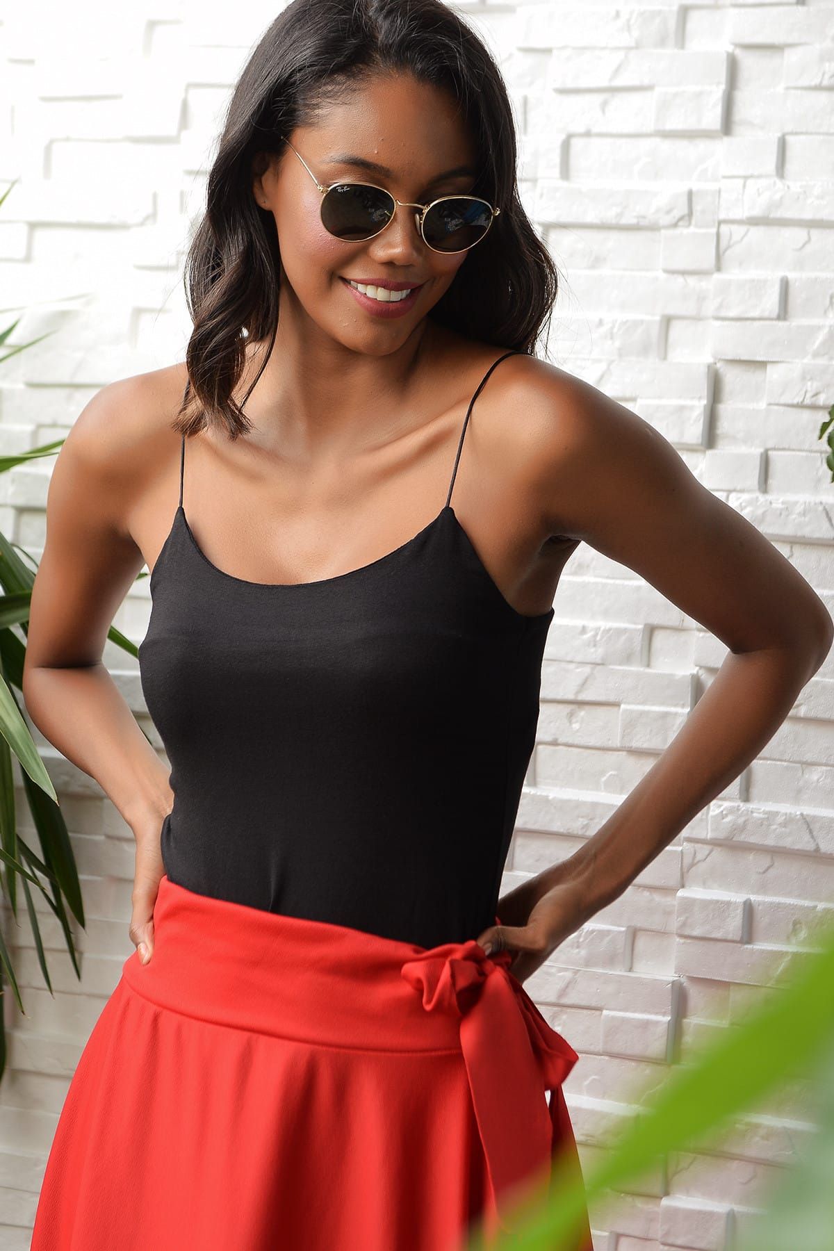 Trend Alaçatı Stili Kadın Siyah İp Askılı Bluz ALC-Y2191
