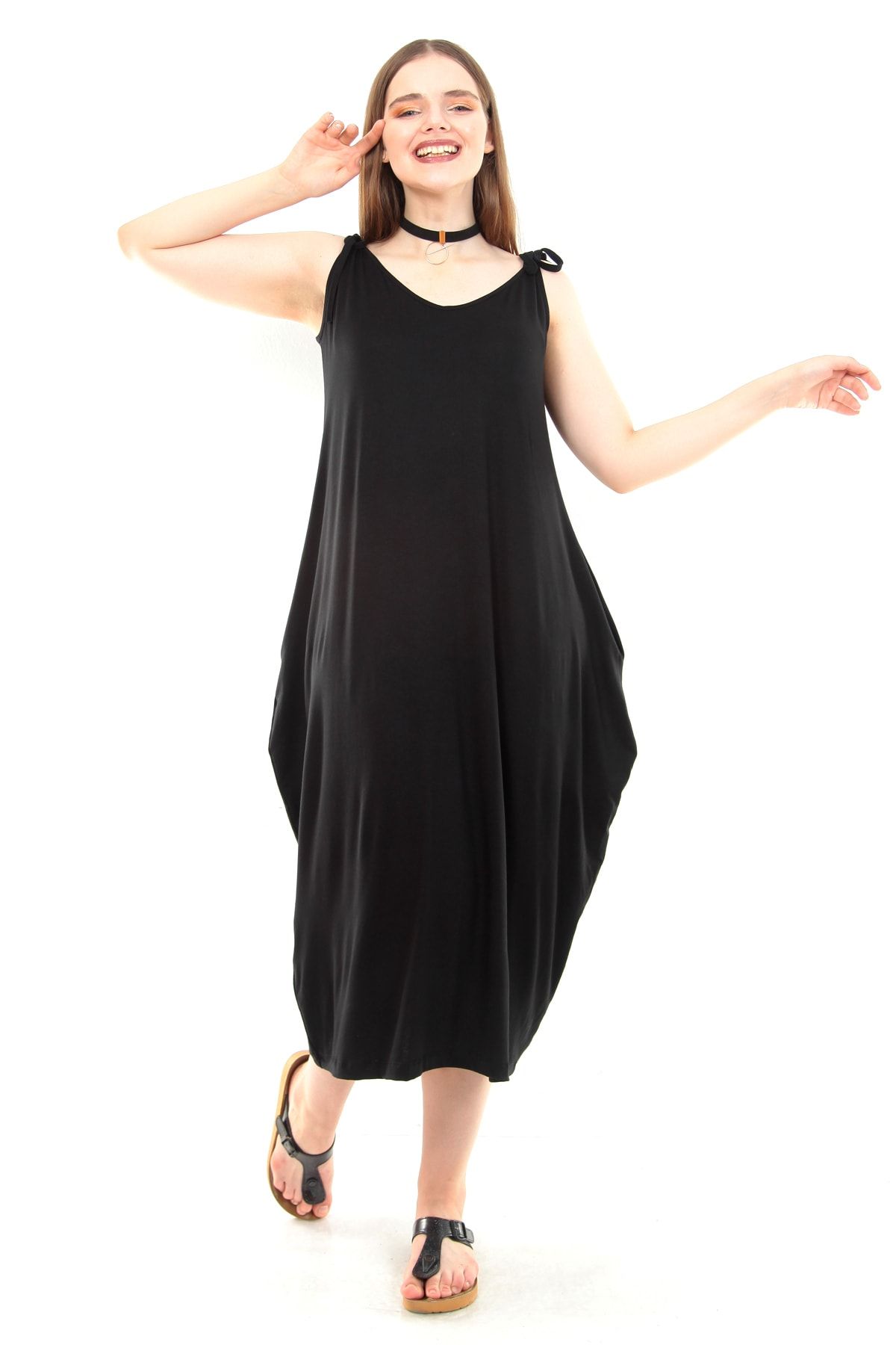 Moda Cazibe Kadın Siyah İp Askılı Jumbo Salaş Elbise M9199