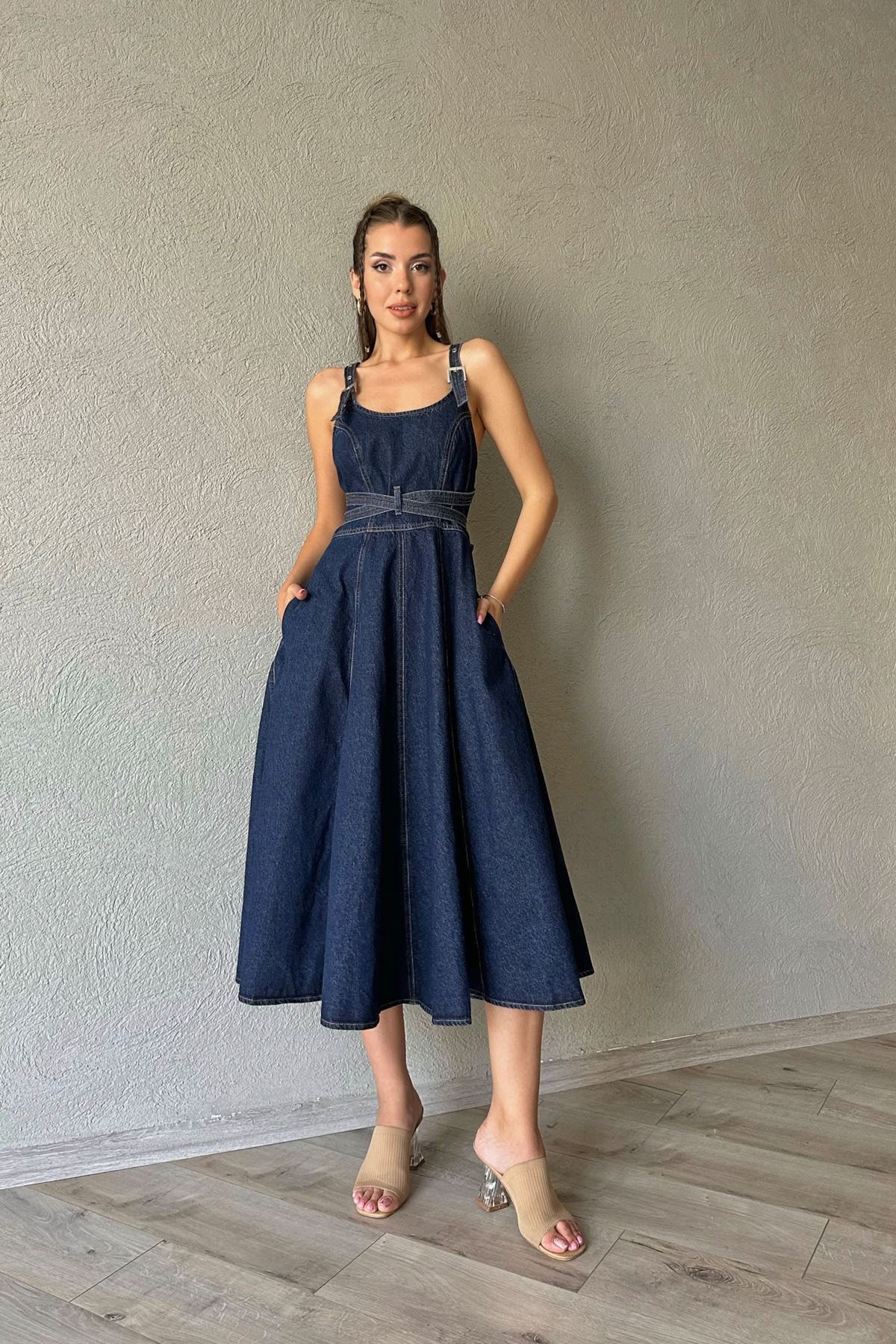Seda Yalçın Atelier Mavi Tasarım Bağlama Detay Denim Uzun Elbise