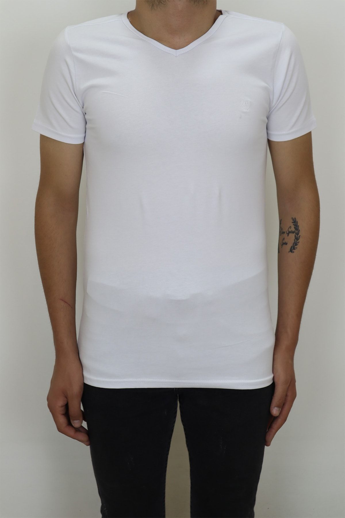 Maccali Fistan Store Erkek Beyaz V - Yaka Spor Kesim Dar Kalıp Basic T-Shirt