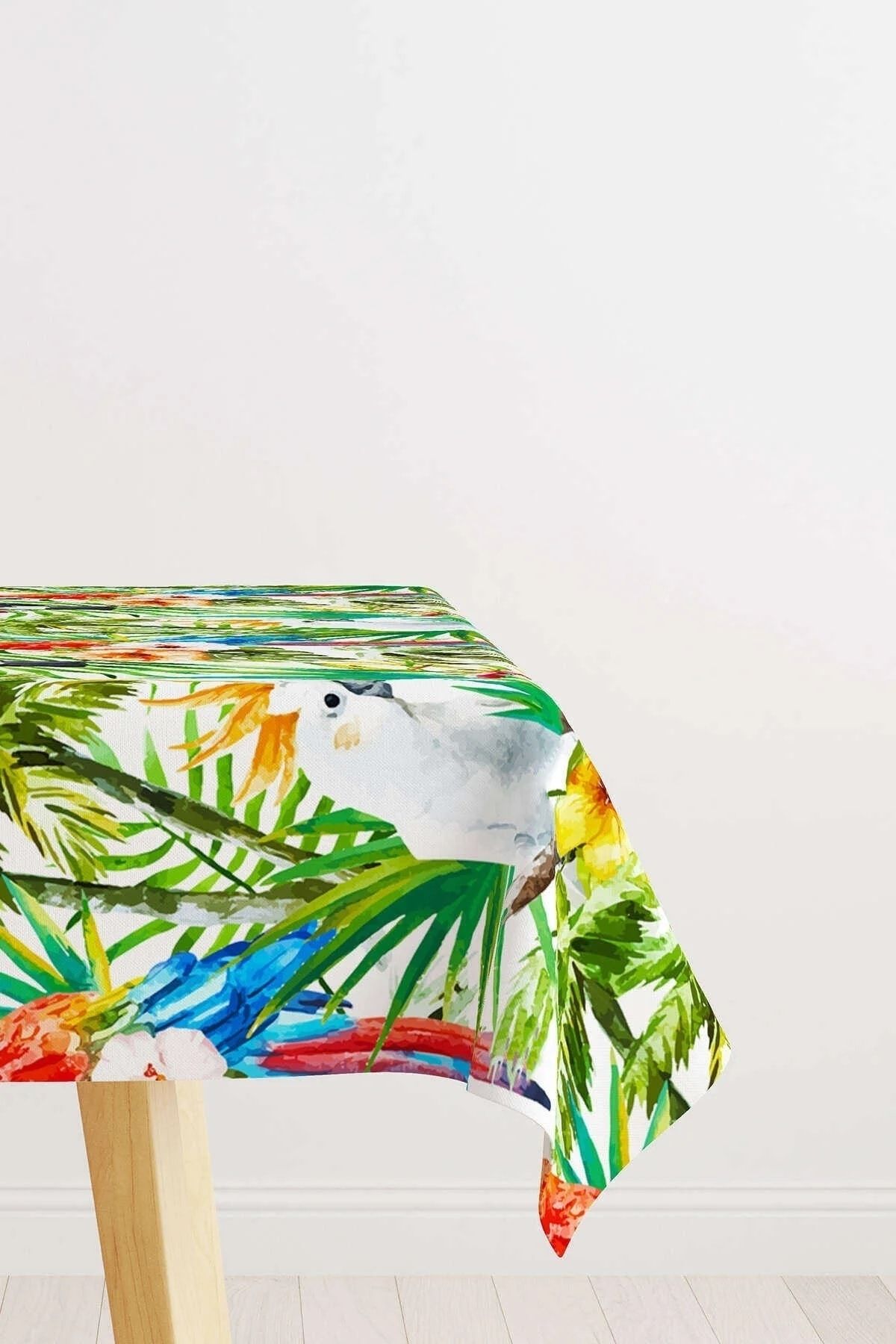 Genel Markalar Beyaz Çok Renkli Tropik Çiçekli ve Kuş Desenli Dijital Baskılı Masaörtüsü