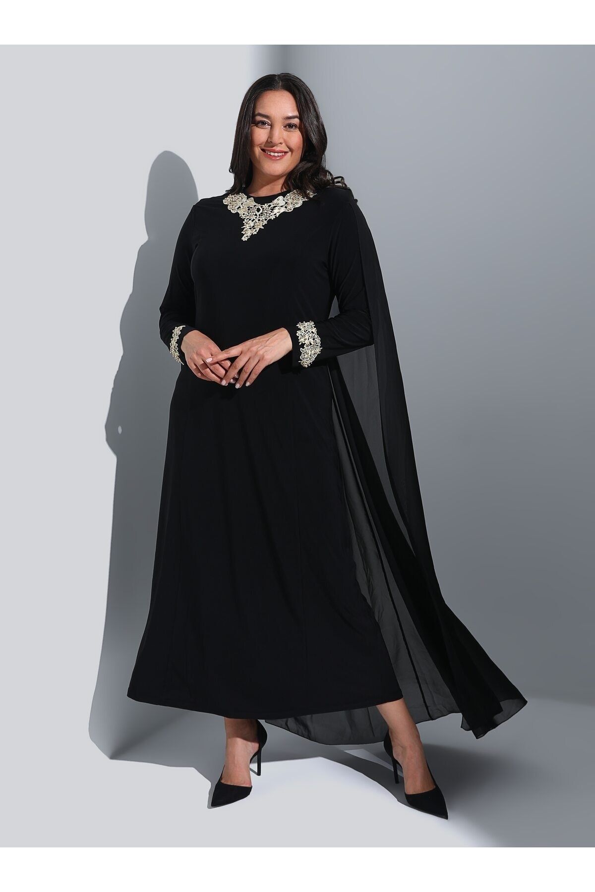Alia Büyük Beden Boncuk Detaylı Tüllü Abiye Elbise - Siyah -