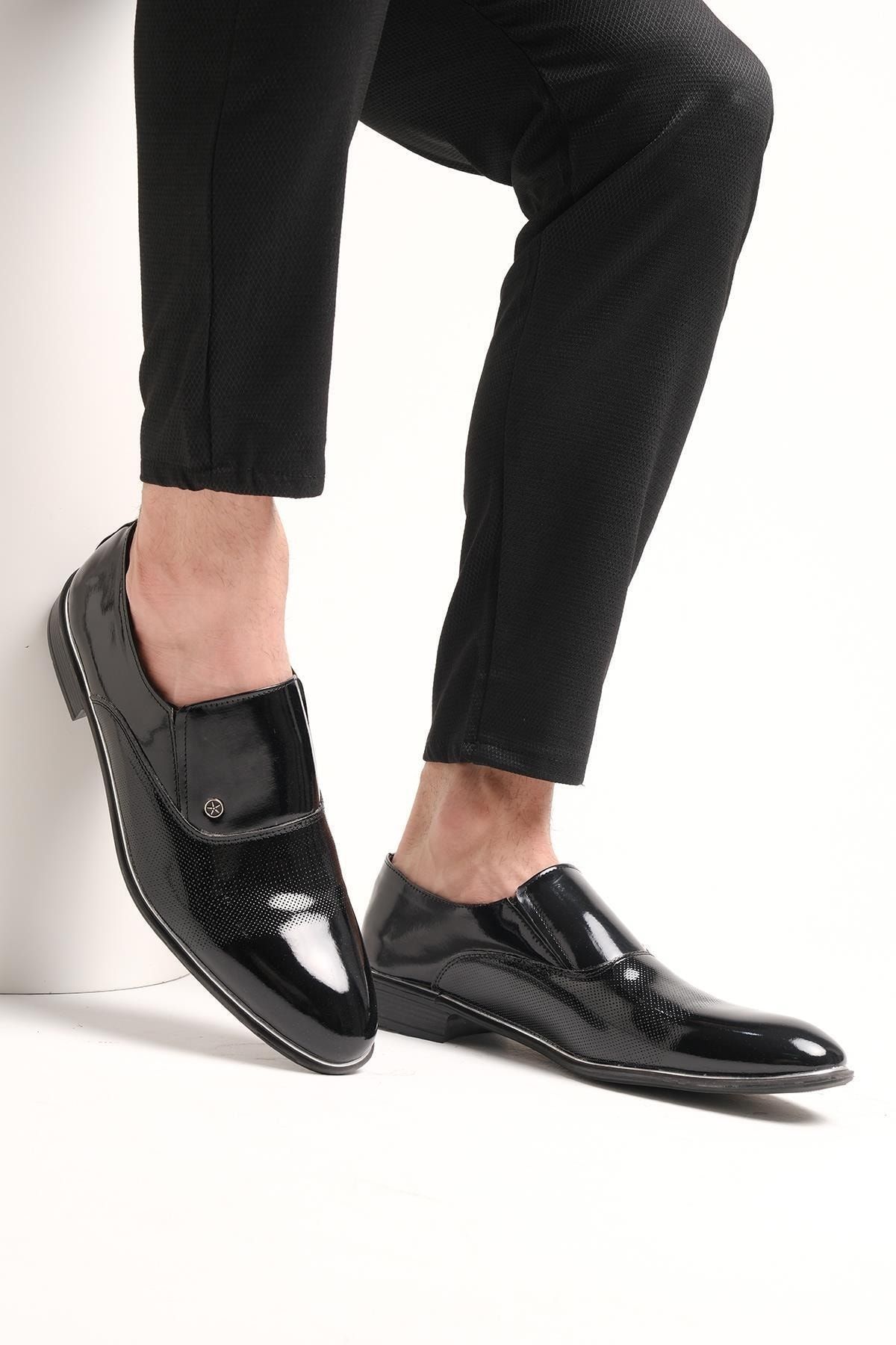 Oksit Falc 103 Rozet Detaylı Dokulu Siyah Rugan Bağcıksız Erkek Klasik Ayakkabı