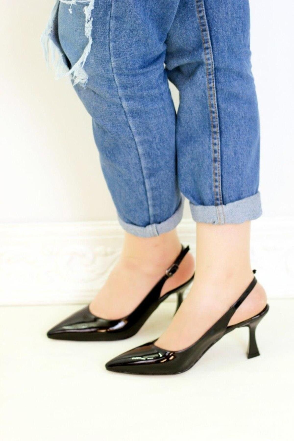 layki Evolian Siyah Renkli Parlak Kadın topuklu Ayakkabı