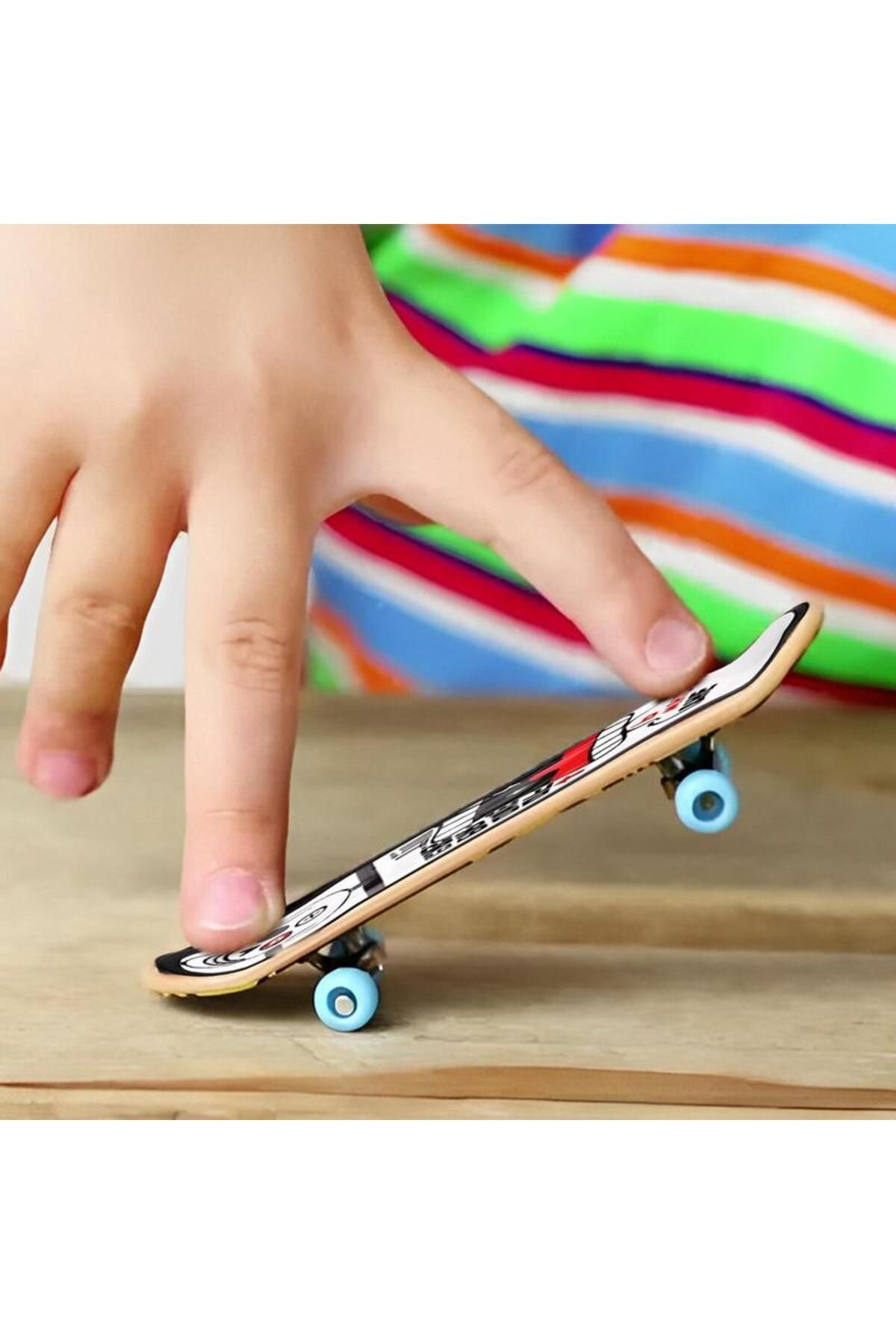 Genel Markalar 5 adet farklı figür Mini çocuk eğlence spor parmak oyun paten hediye kaykay