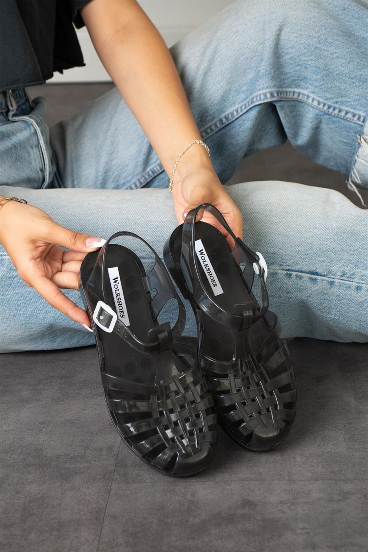 wolk shoes Ruby Şeffaf Siyah Kemer Detay Kadın Sandalet
