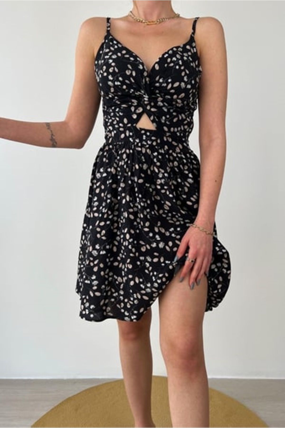 Mossta İp Askılı Kruvaze Yaka Desenli Düğümlü Fashion Elbise