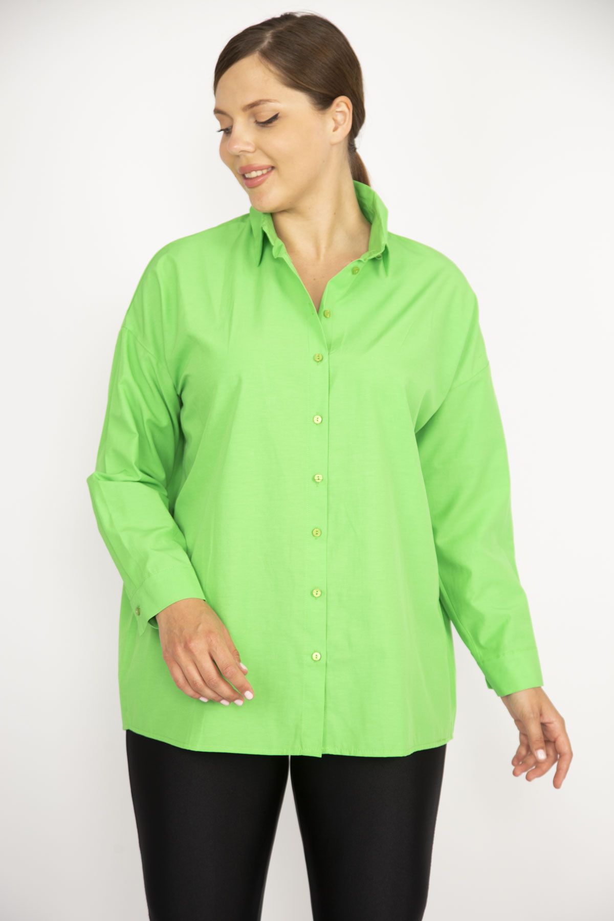Şans Kadın Büyük Beden Yeşil Ön Düğmeli Uzun Kollu Gömlek 65N36800