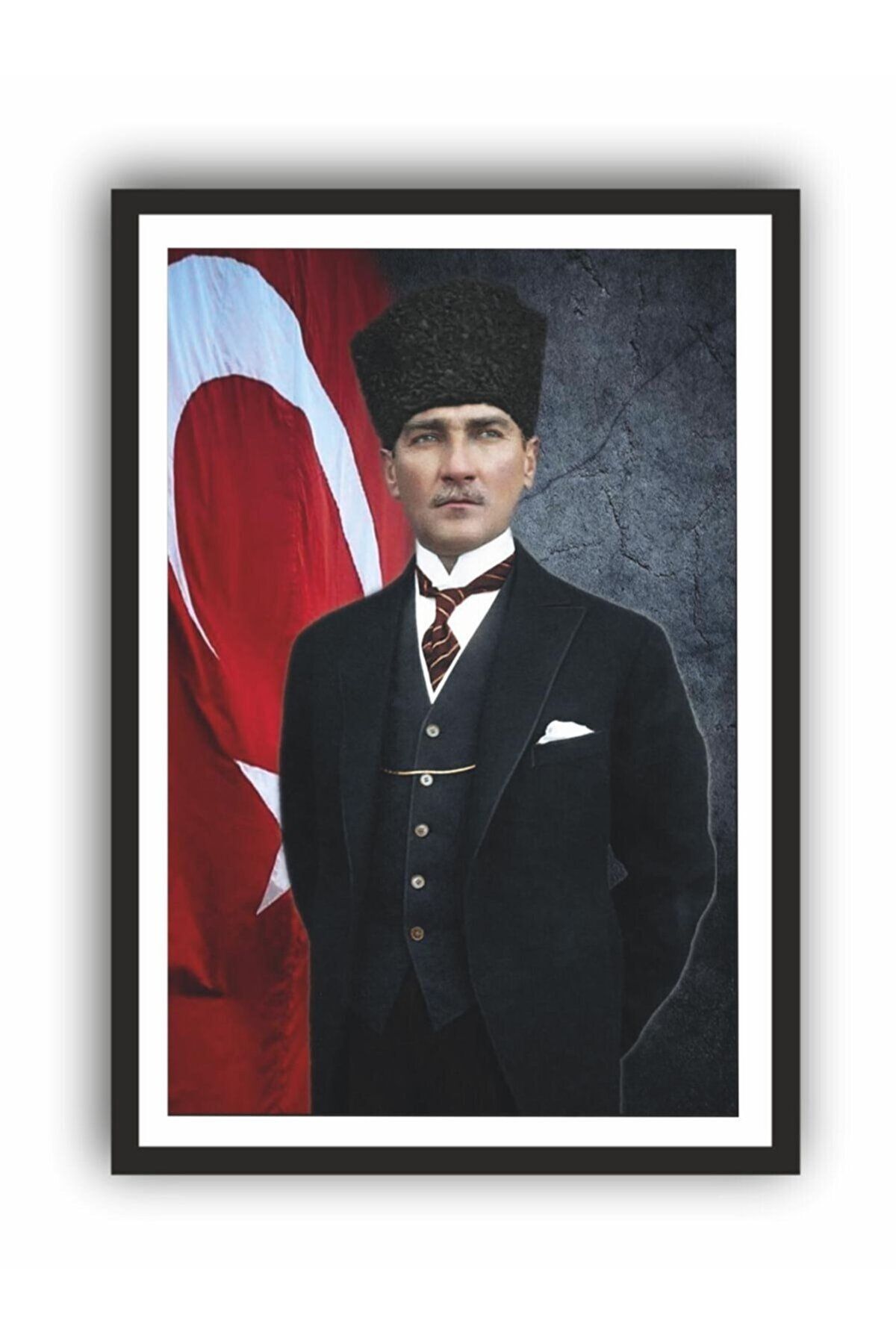 beedene Çerçeveli Atatürk Portresi