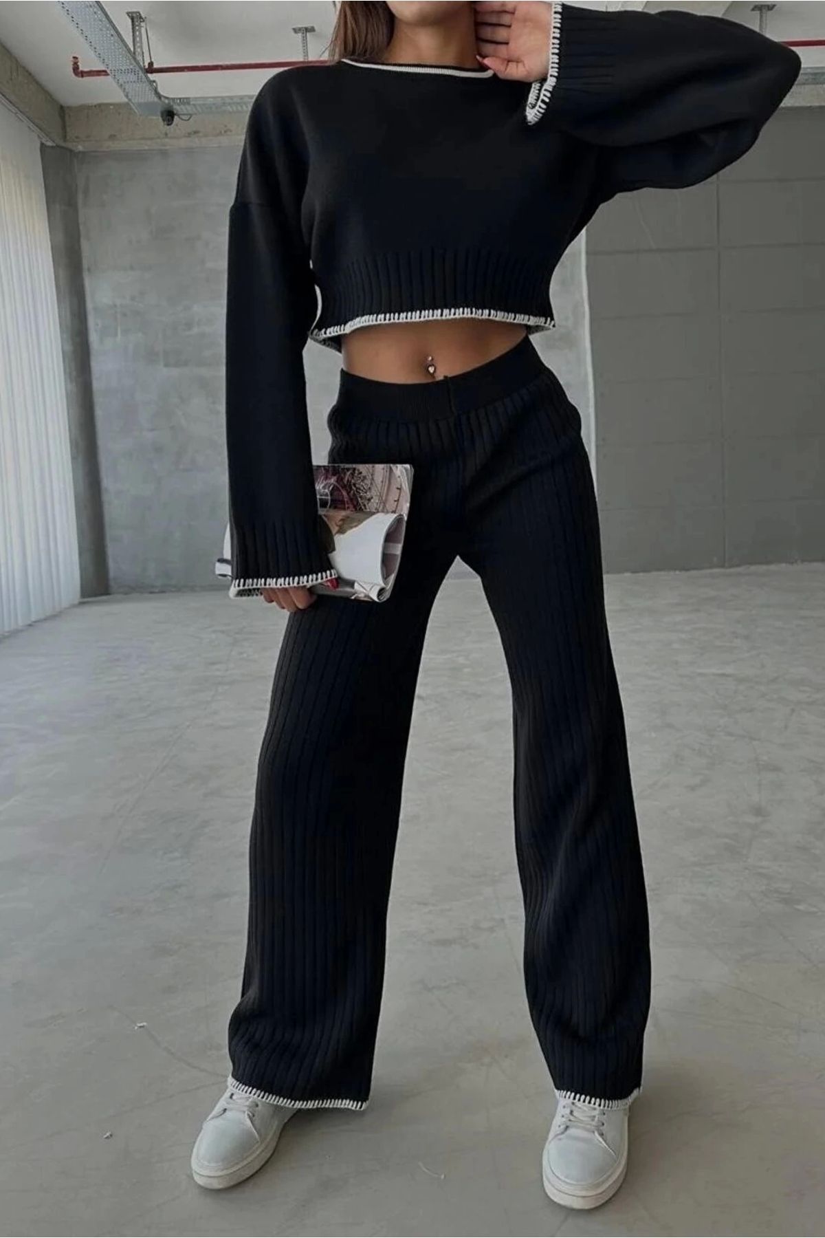 Eka Kadın Siyah Dikiş Detay Crop Pantolon Takım 0999-22084
