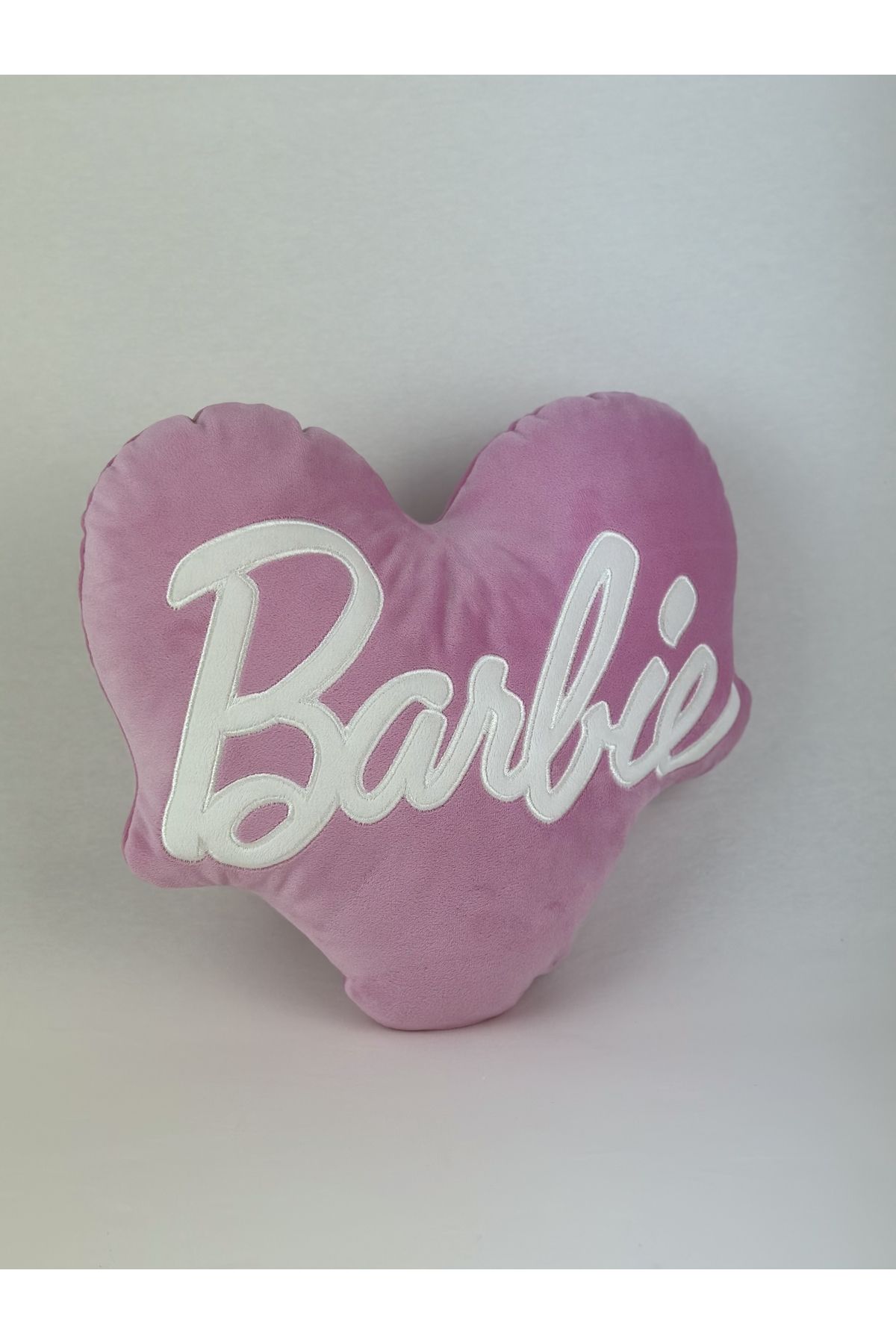 toysme Barbie Nakışlı Kalp Yastık