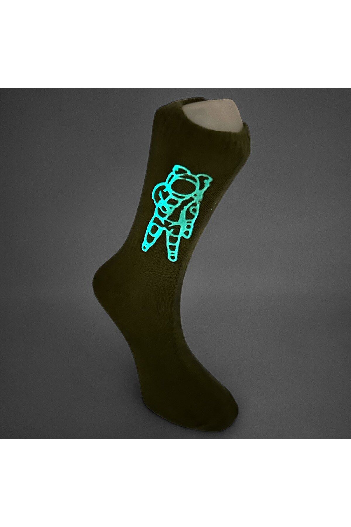 Magia Stile Unisex Astronot Desenli Fosforlu Gece Parlayan Uzun Soket Çorap