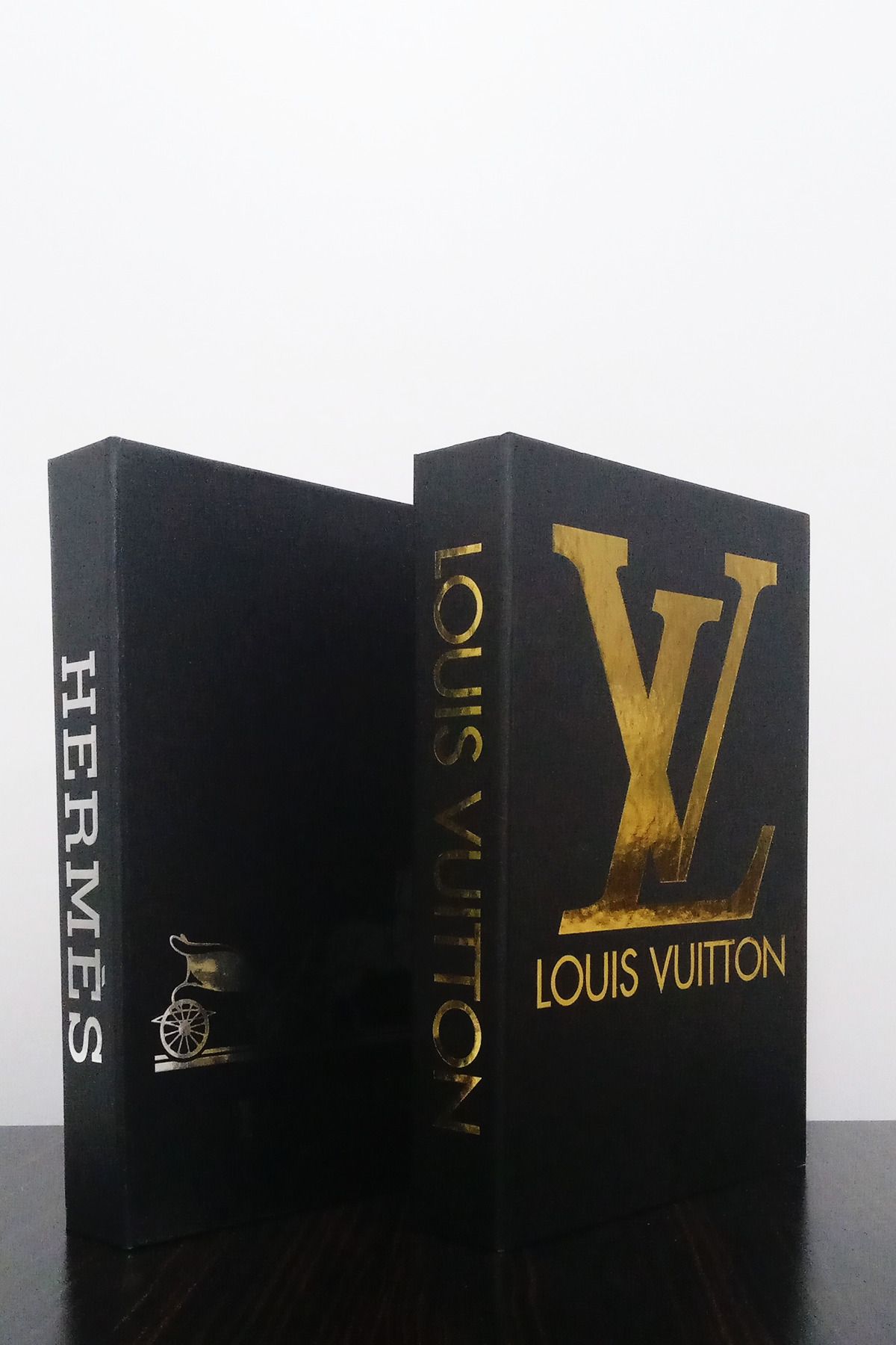 BayCazip 2'li Dekoratif Kitap Kutu Görünümlü Hermes Siyah Gümüş & Louis Vuitton Siyah Yaldız Temalı