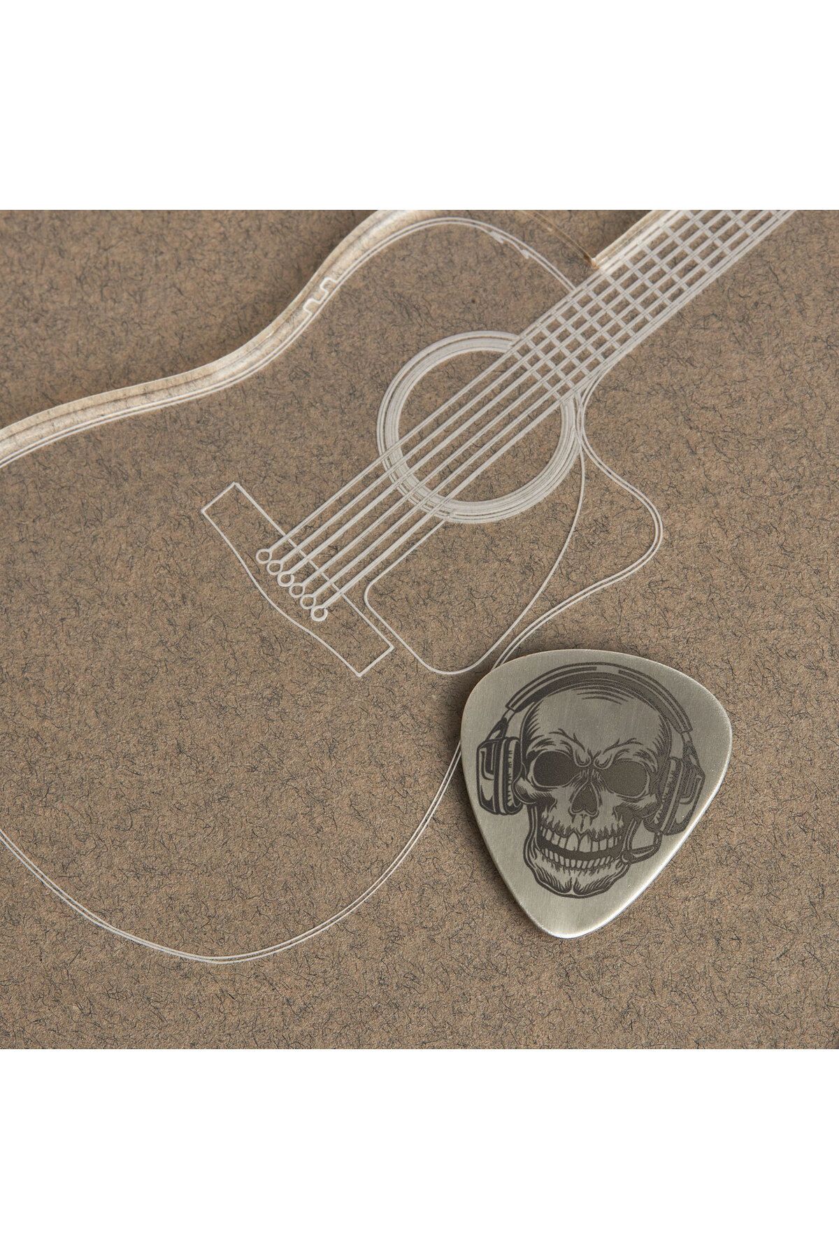 Hediyesepeti Kuru Kafa Tasarımlı Gümüş Gitar Penası