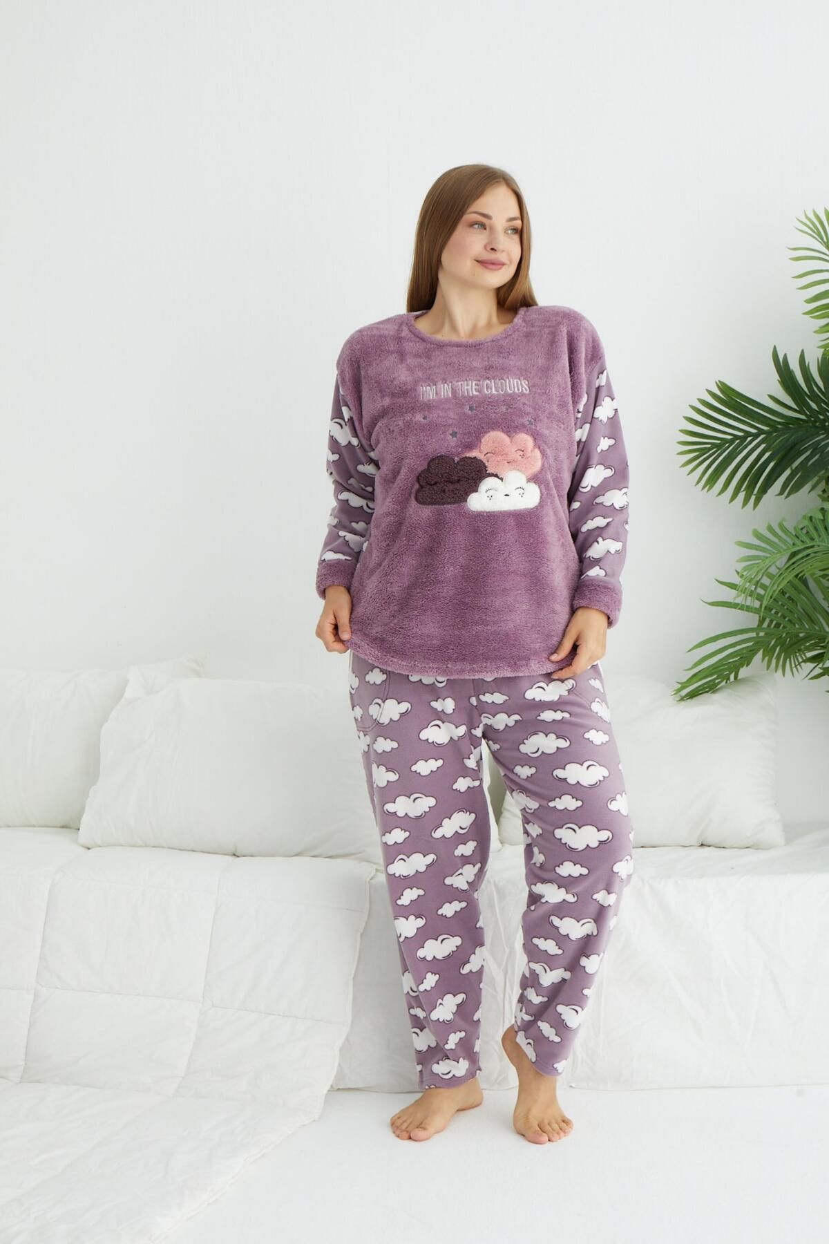 Estiva Kadın Kışlık Bulut Desenli Büyük Beden Polar Pijama Takımı