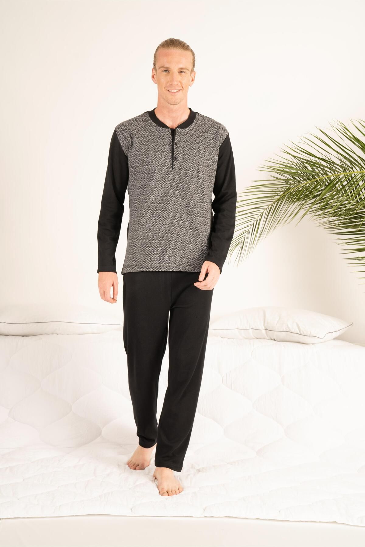 Estiva Erkek Kışlık Üç Düğmeli Yuvarlak Yaka Jakarlı Penye Pijama Takımı