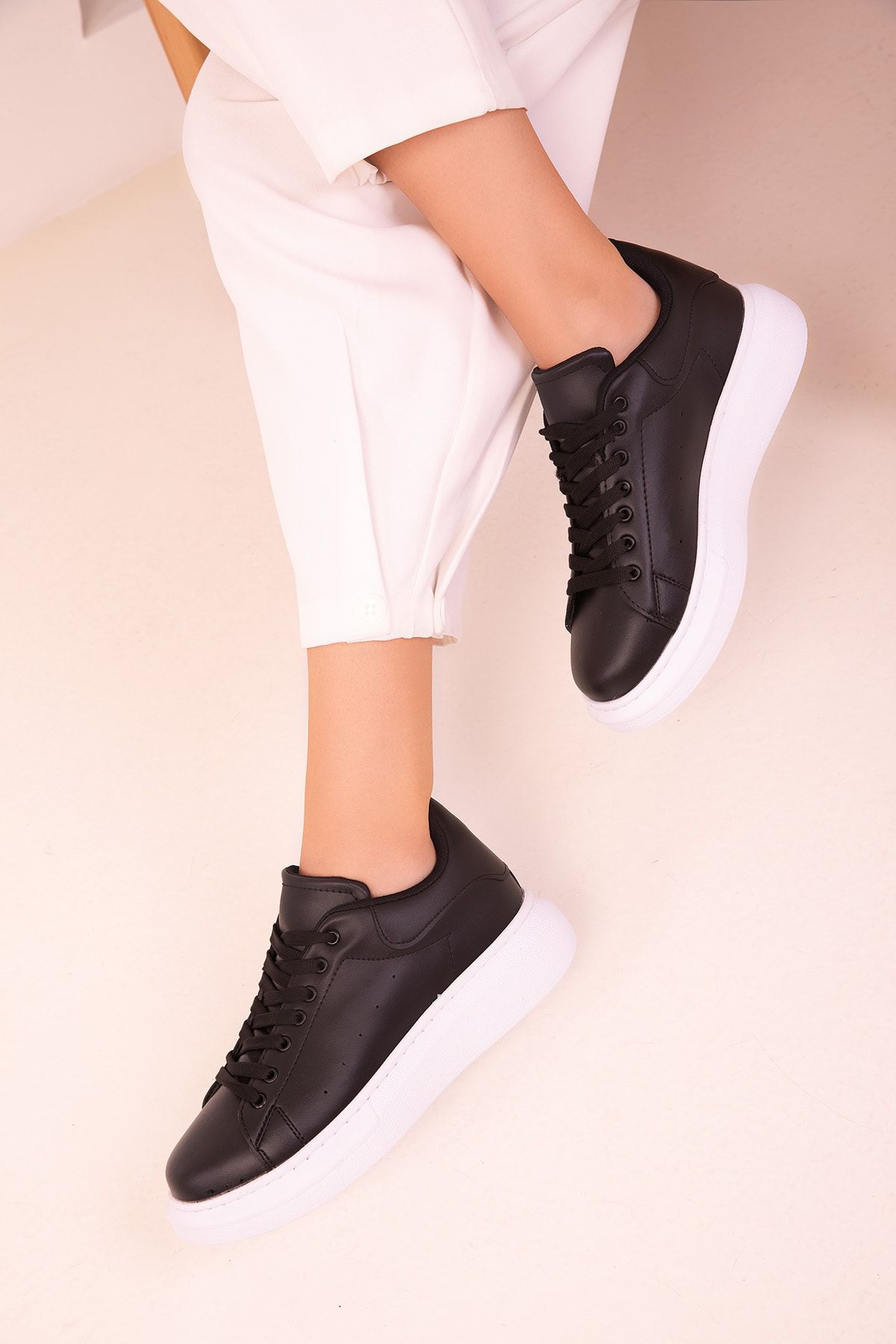 SOHO Siyah Kadın Sneaker 15732