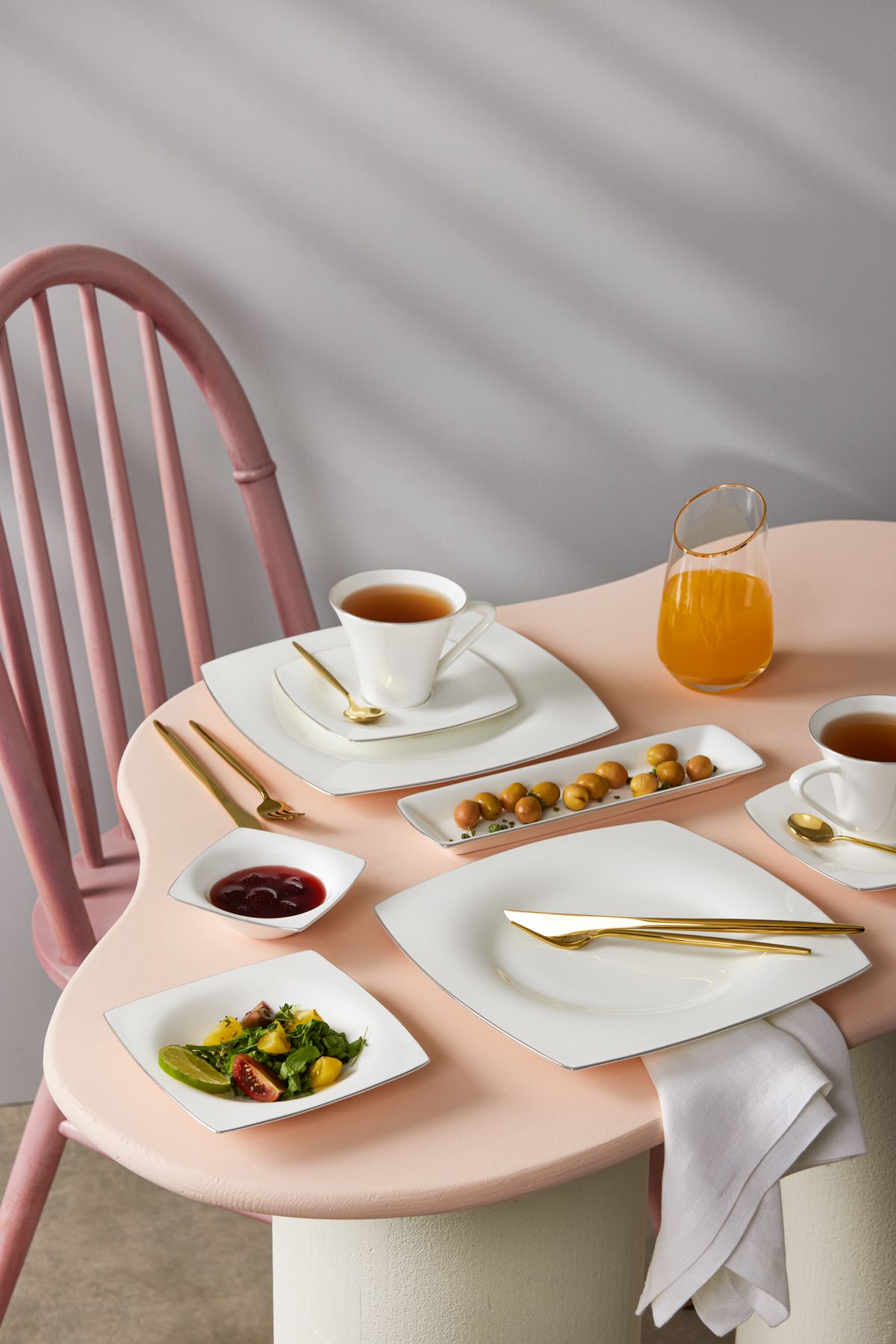Karaca Fine Pearl Ragusa 26 Parça 6 Kişilik Kare Kahvaltı Seti Platin