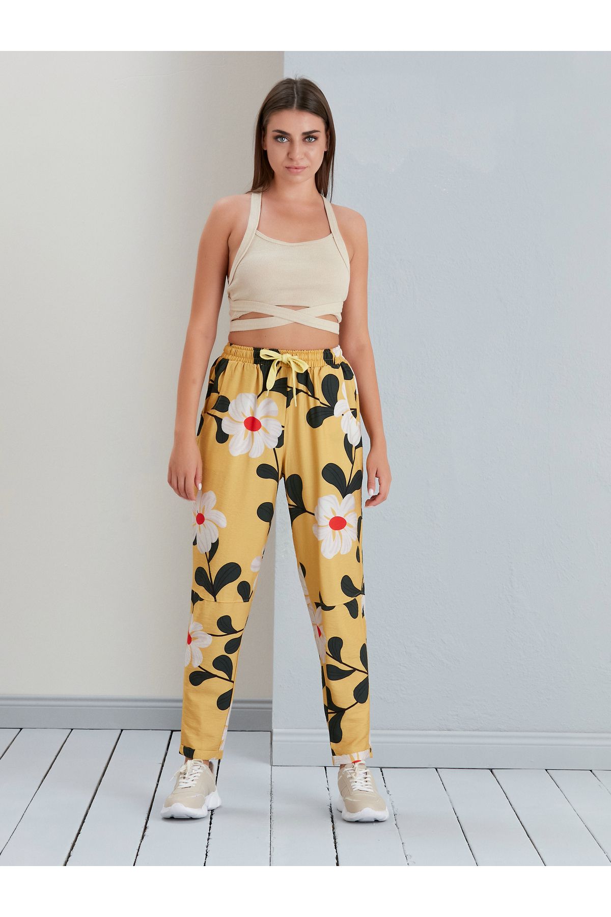 CottonChief Sarı Rahat Kesim Beli Lastikli Çiçek Desenli Kadın Pantolon