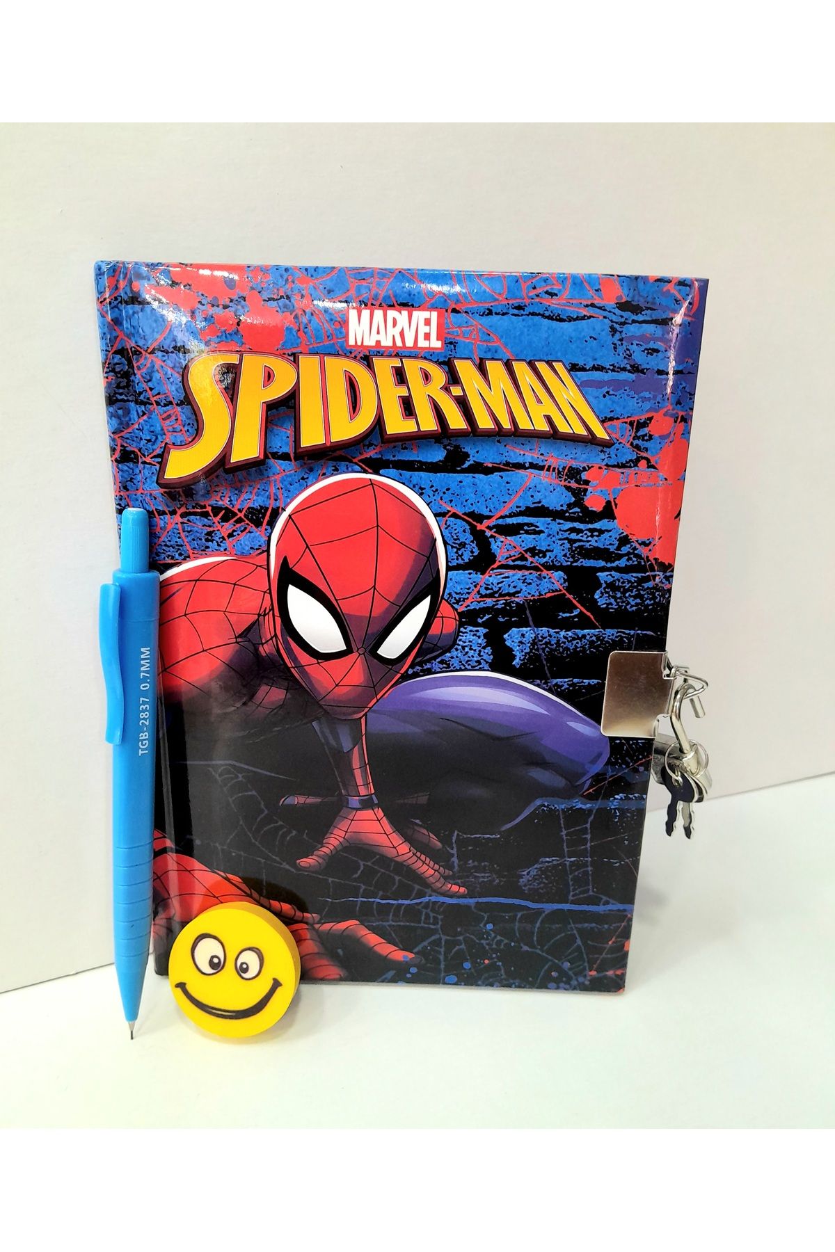Spiderman Çilekhome Spiderman Kilitli Hediyelik Hatıra Ve Günlük Defteri Versatil Kalem Silgi Set 60121