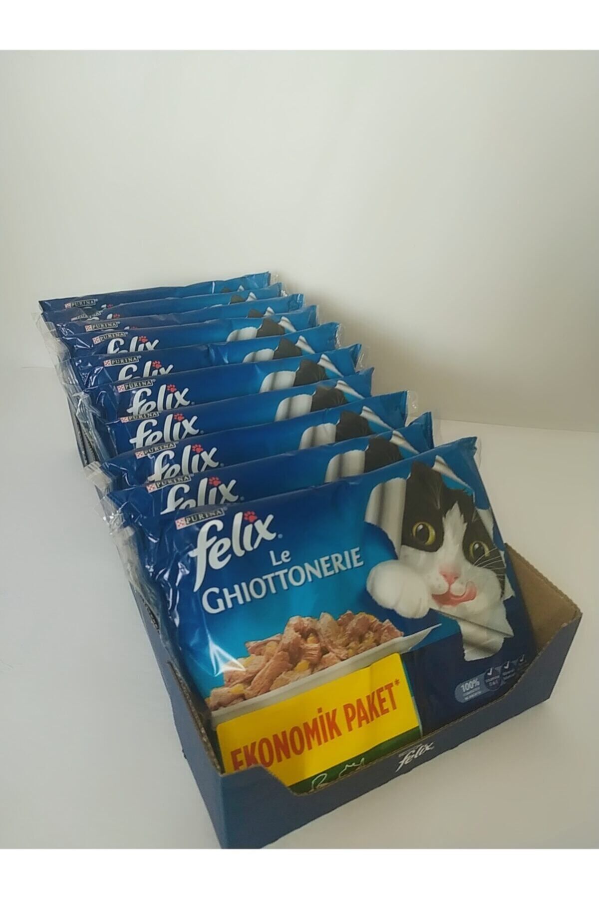 FELİX Somonlu Ton Balıklı Konserve Yetişkin Kedi Maması 10x4lü Paket Toplam 40 Adet Mama