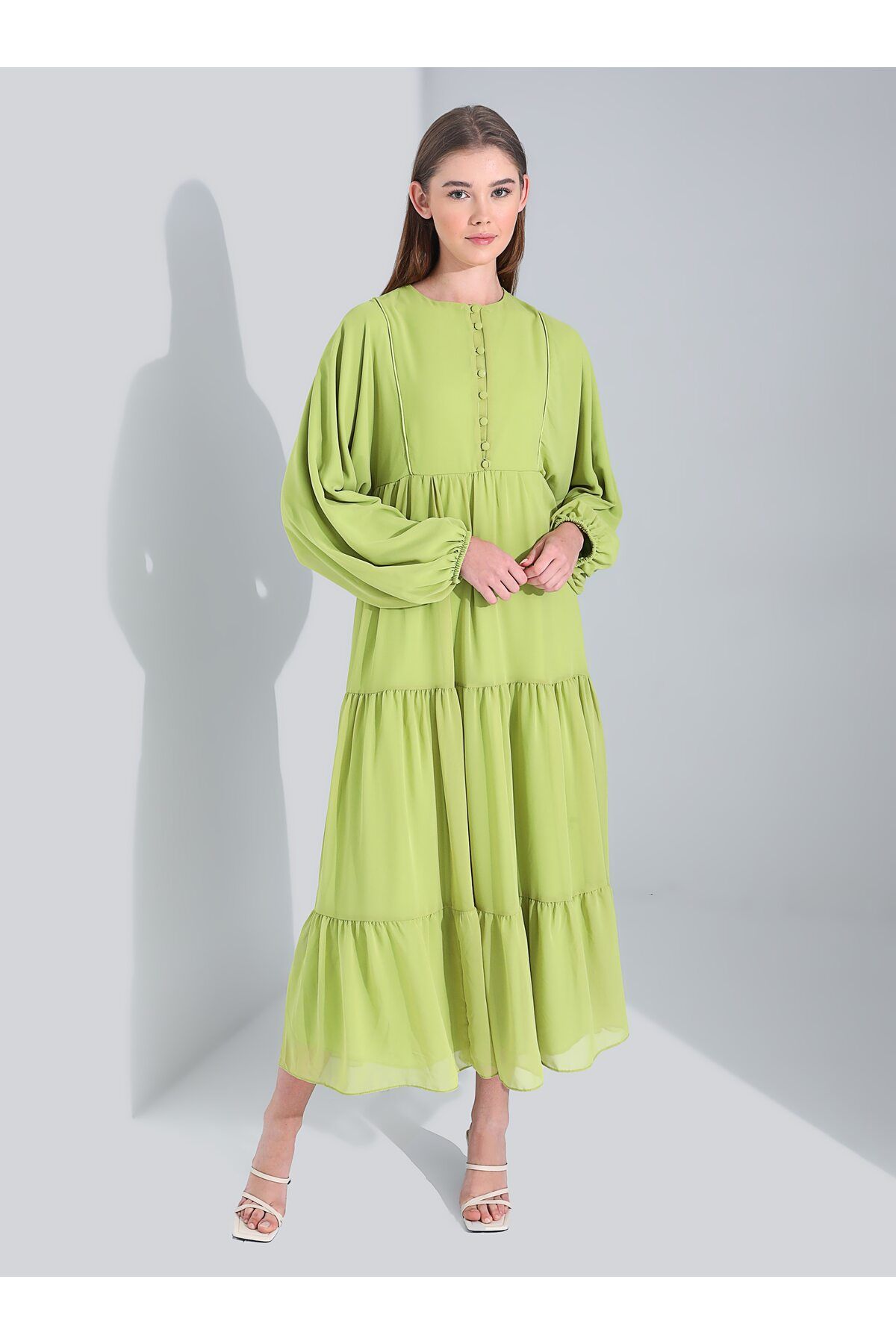 Benin Brit Detaylı Yarım Pat Astarlı Şifon Elbise - Yağ Yeşili - Benin