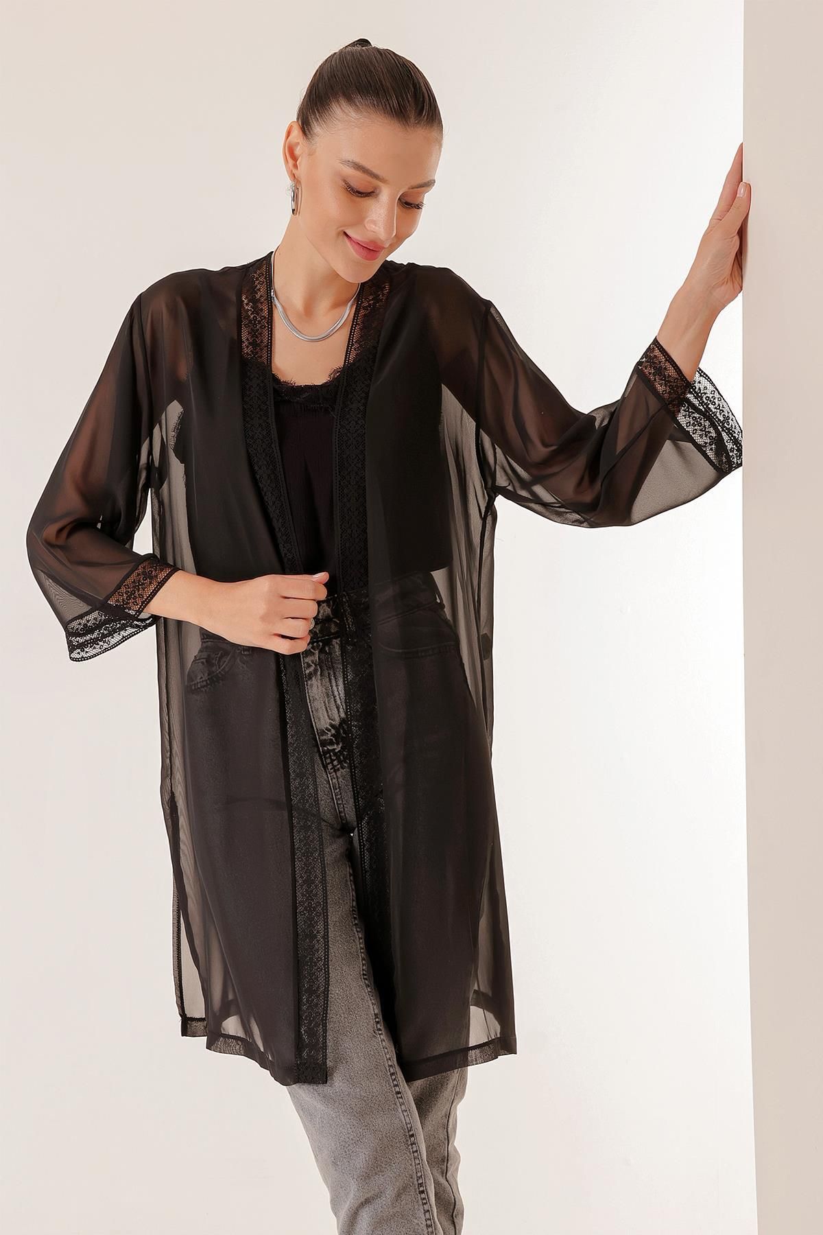 By Saygı Yaka Ve Kol Ucu Dantelli Uzun Şifon Kimono Ceket