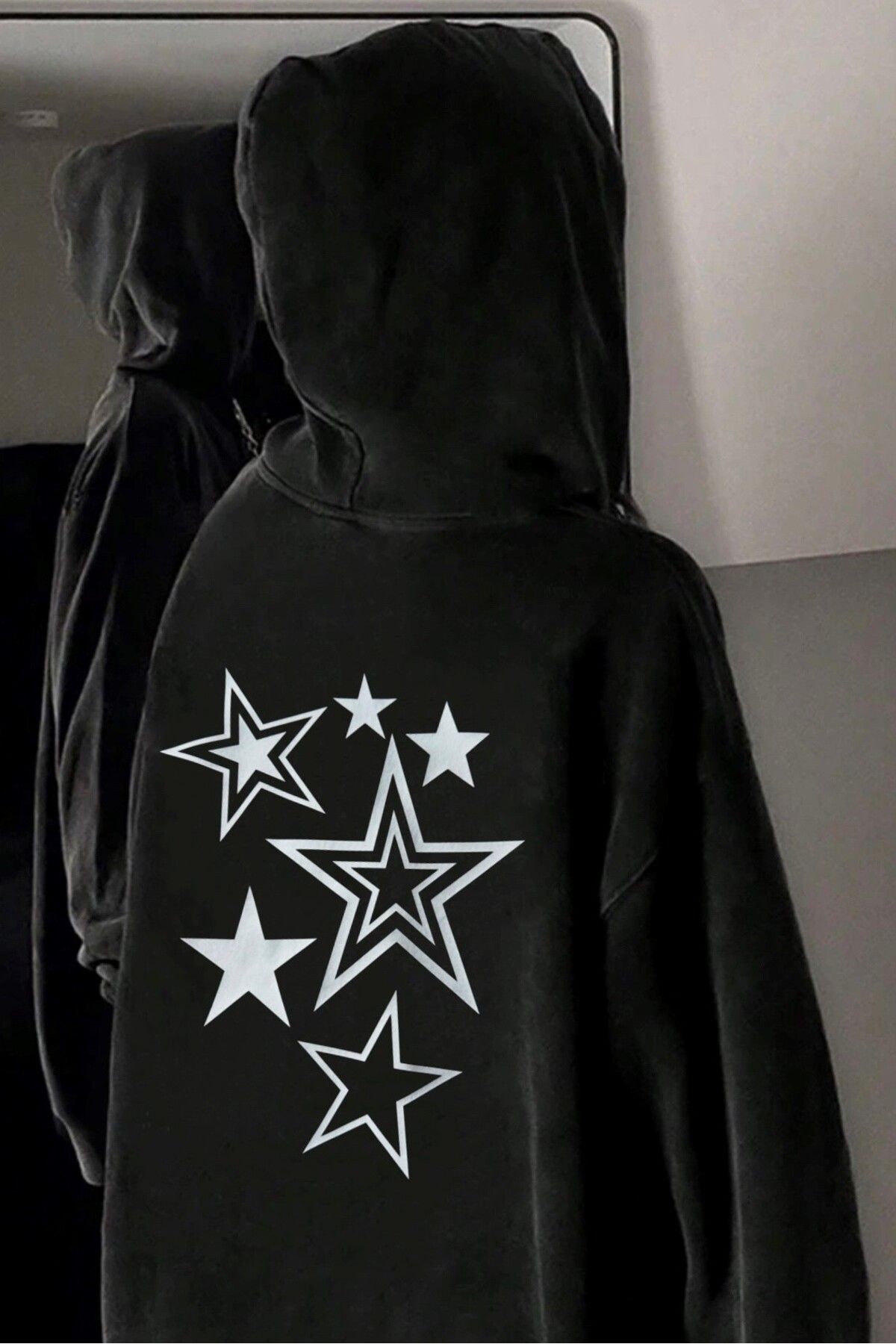 Ef Butik Siyah Kapüşonlu Sırt Baskılı Yıldız Kolaj Sweatshirt